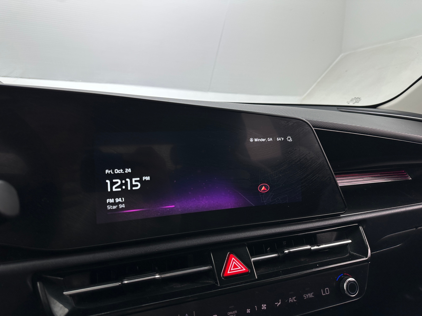 Thumbnail: 2024 Kia Niro - 3