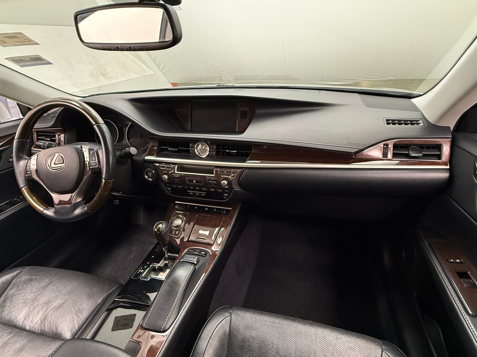 Thumbnail: 2013 Lexus ES - 2