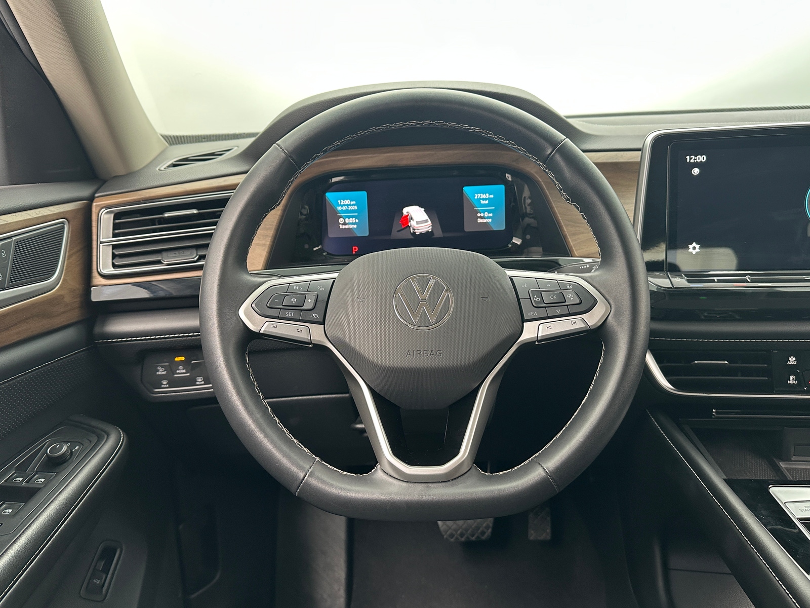 Thumbnail: 2024 Volkswagen Atlas - 4