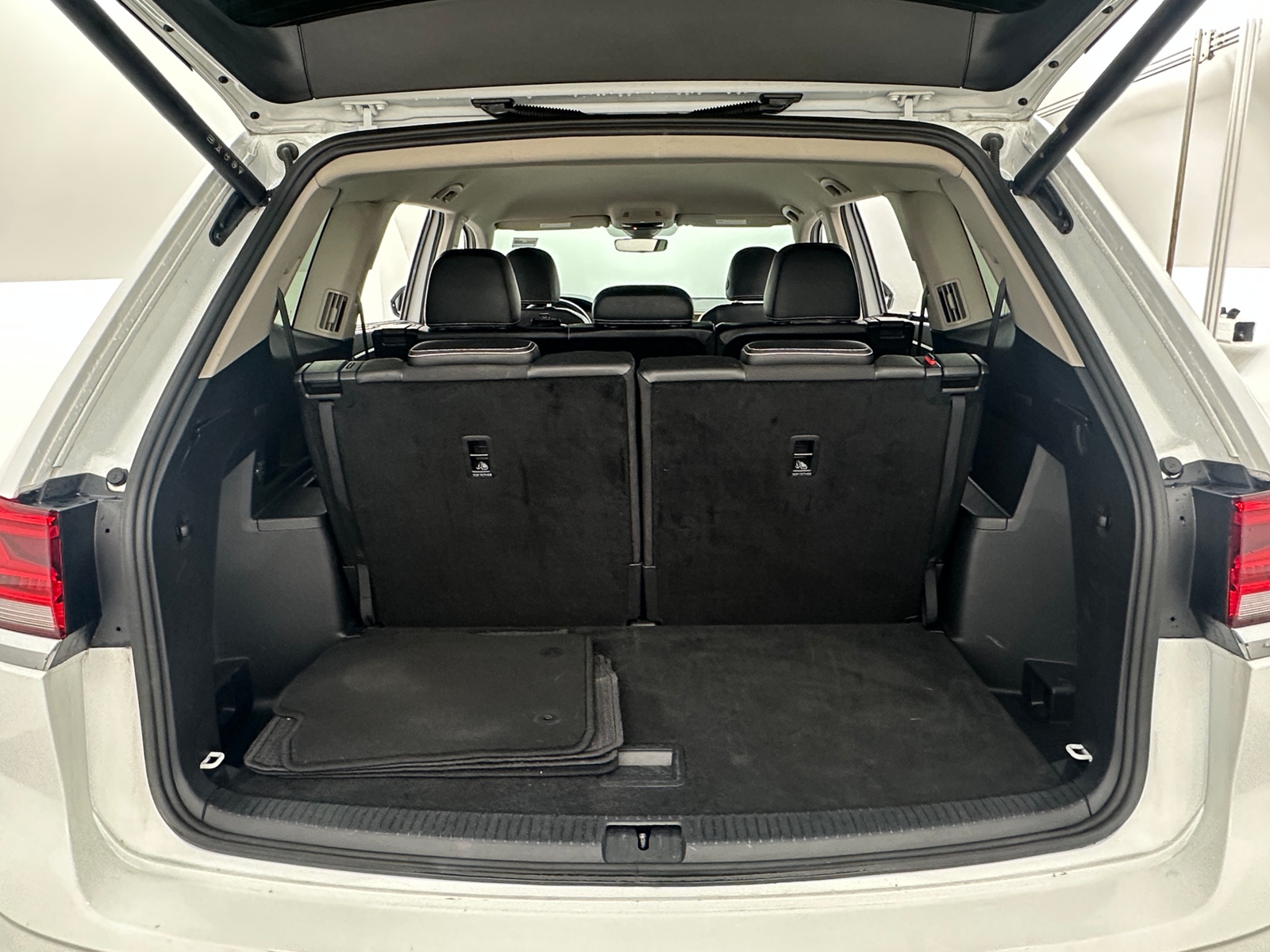 Thumbnail: 2024 Volkswagen Atlas - 6