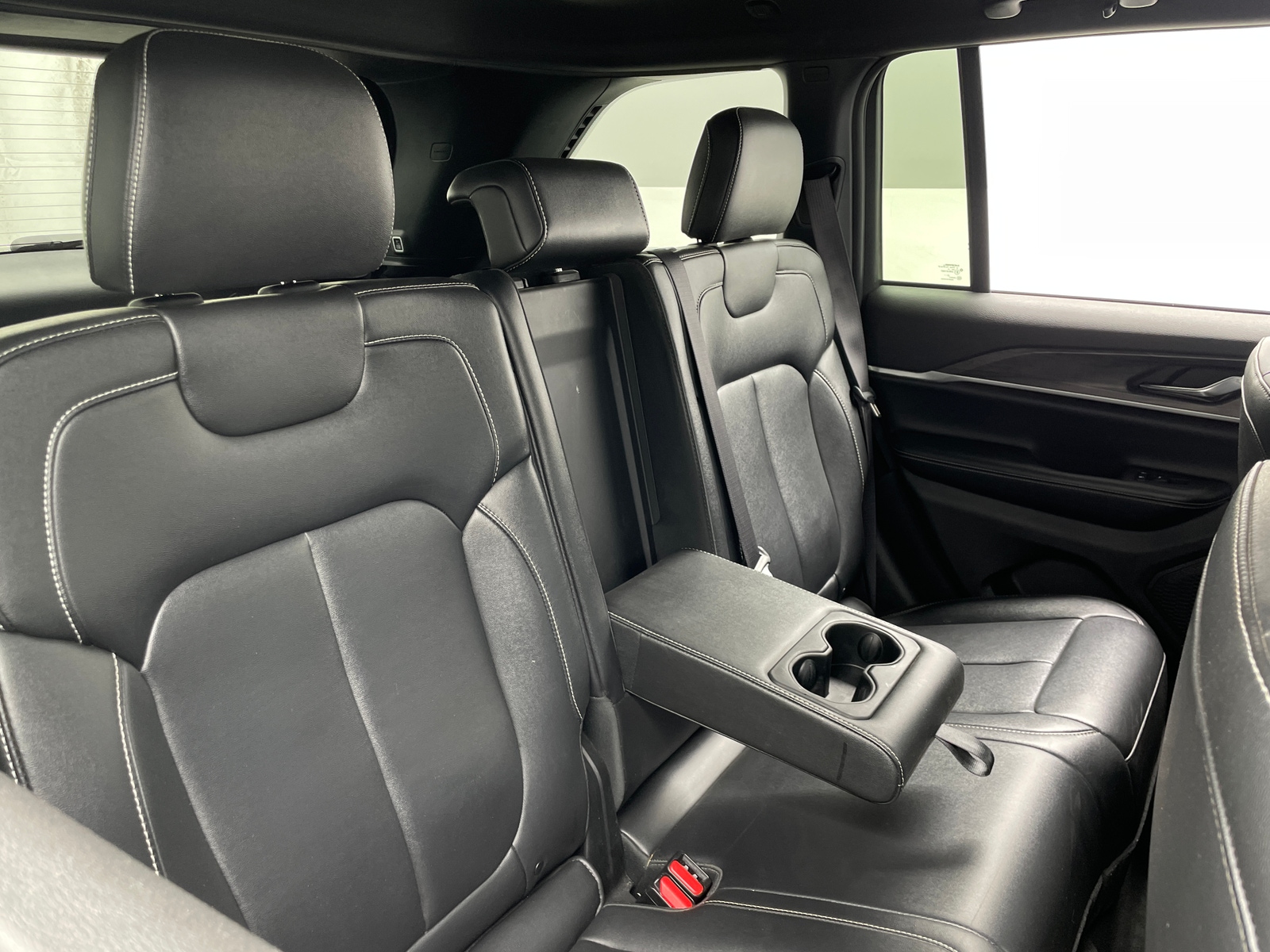 Thumbnail: 2024 Jeep Grand Cherokee - 5