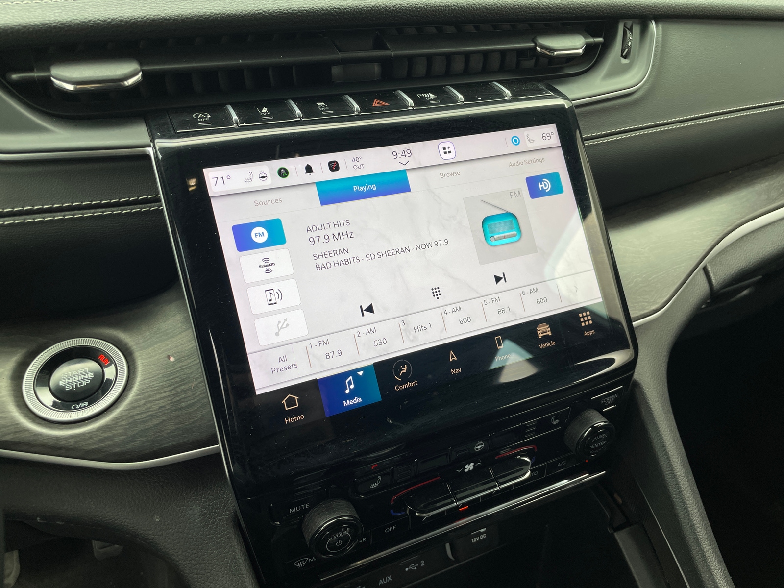 Thumbnail: 2024 Jeep Grand Cherokee - 3