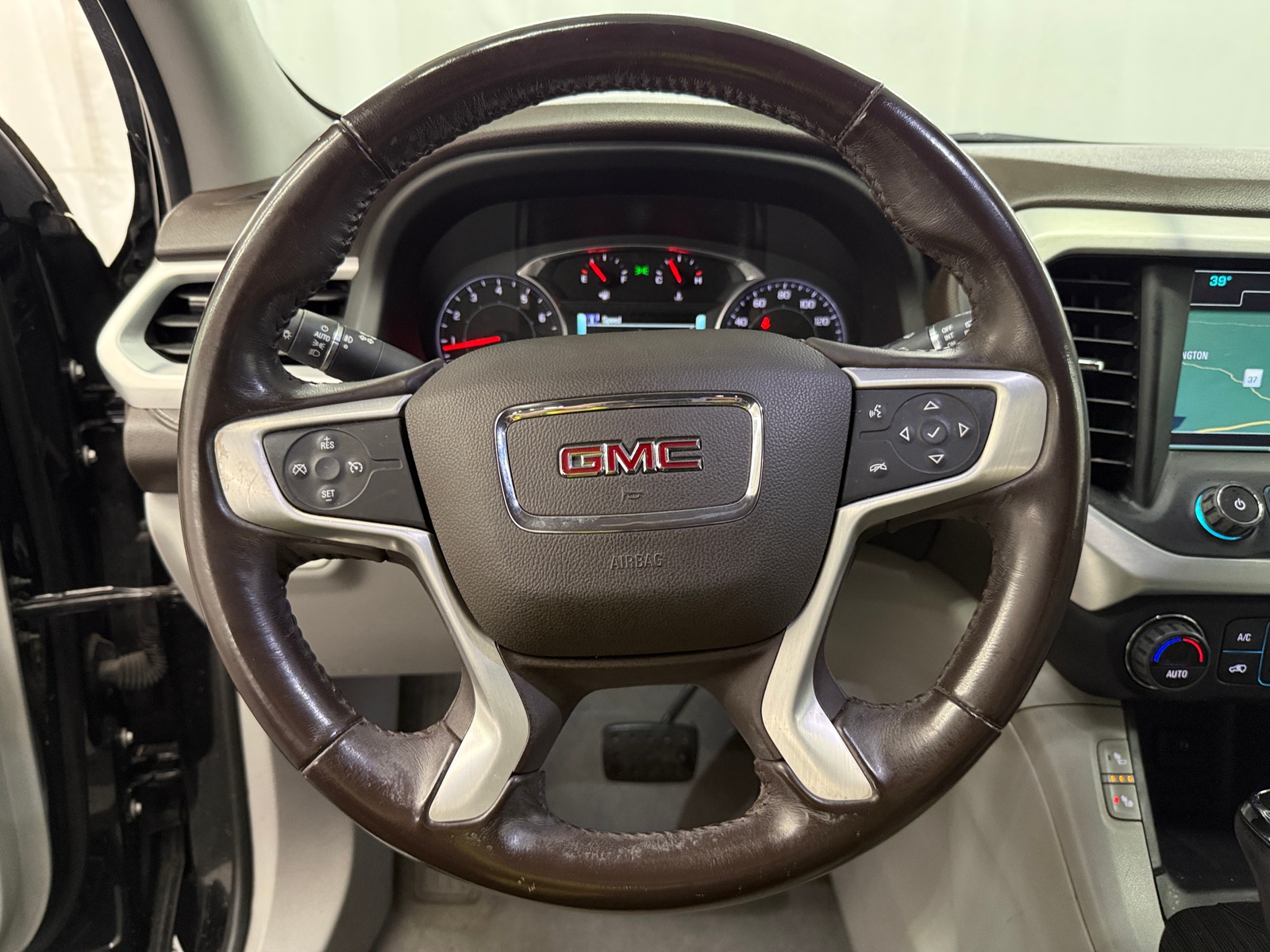 Thumbnail: 2019 GMC Acadia - 4