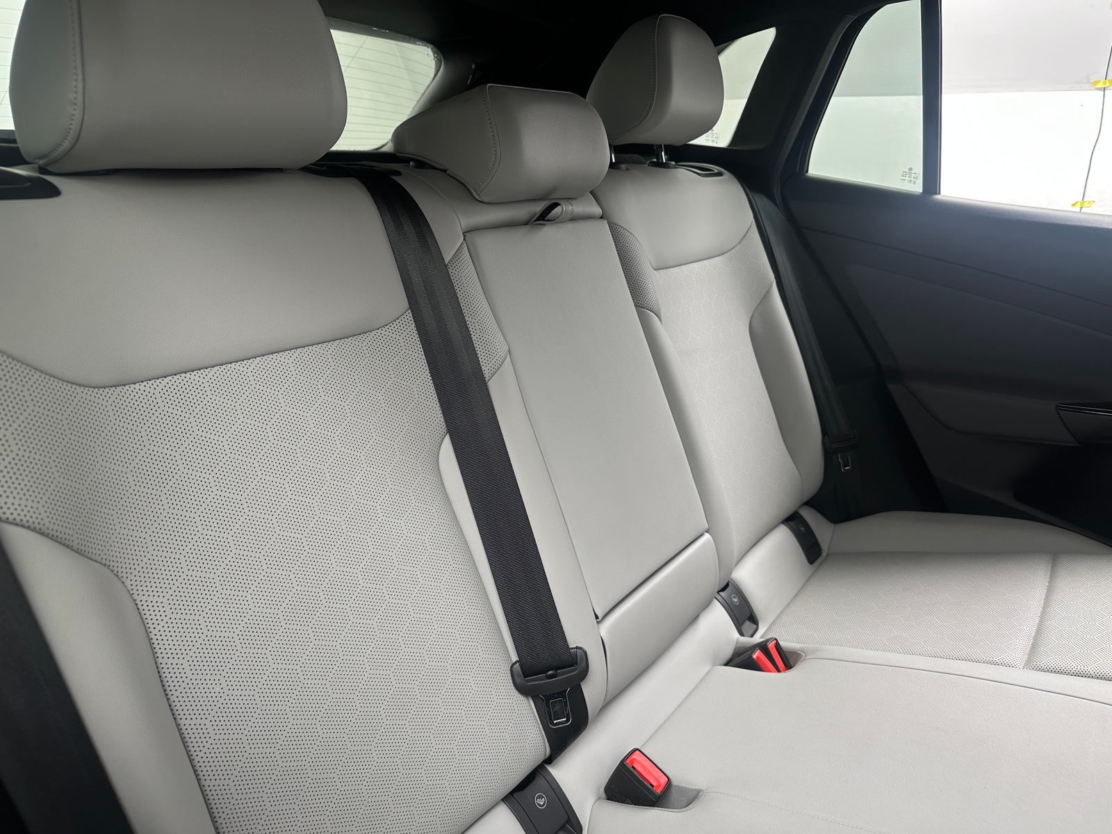 Thumbnail: 2021 Volkswagen ID.4 - 5