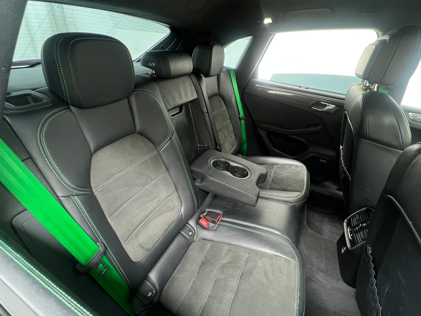 Thumbnail: 2023 Porsche Macan - 5