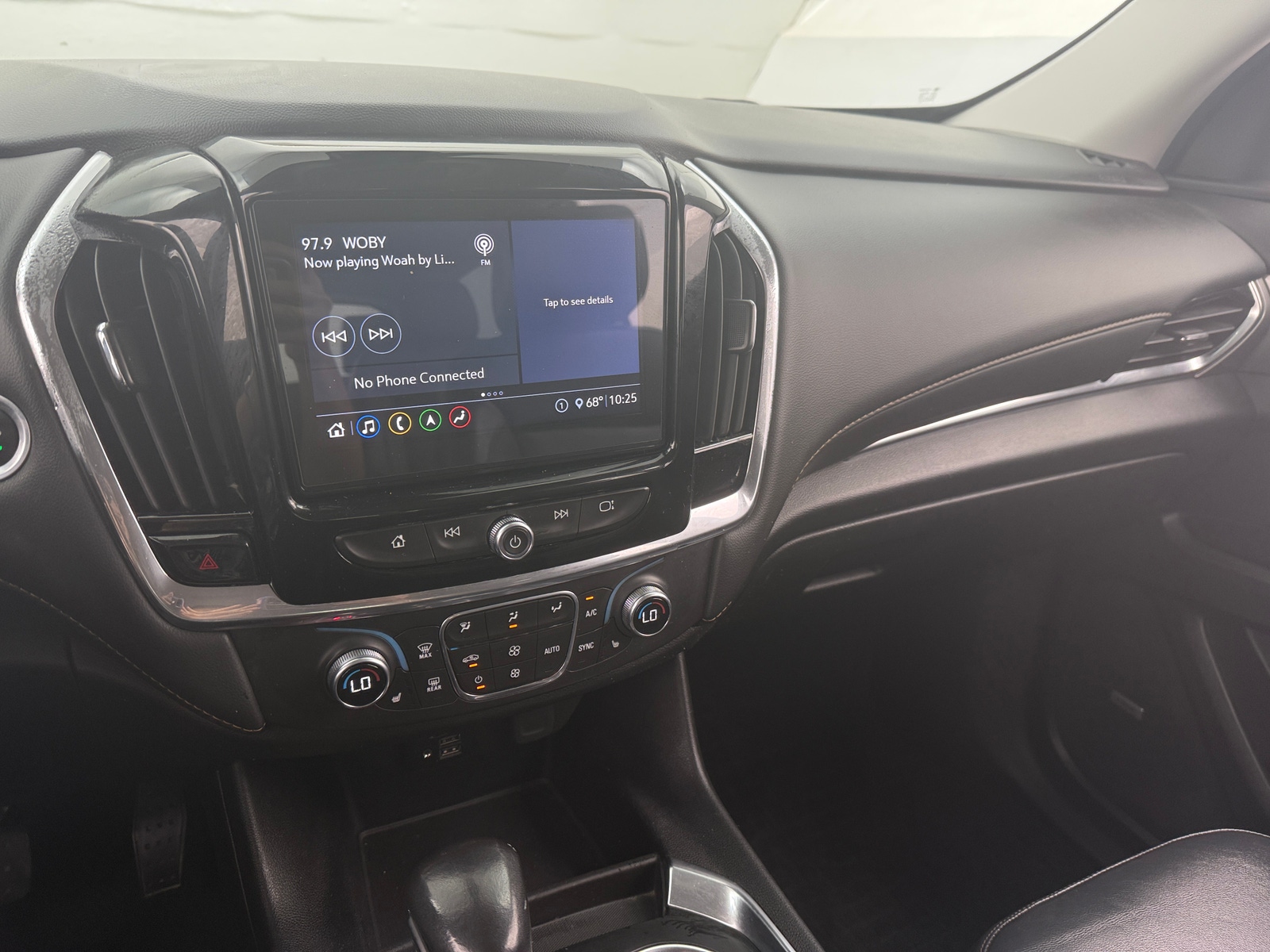 Thumbnail: 2021 Chevrolet Traverse - 3