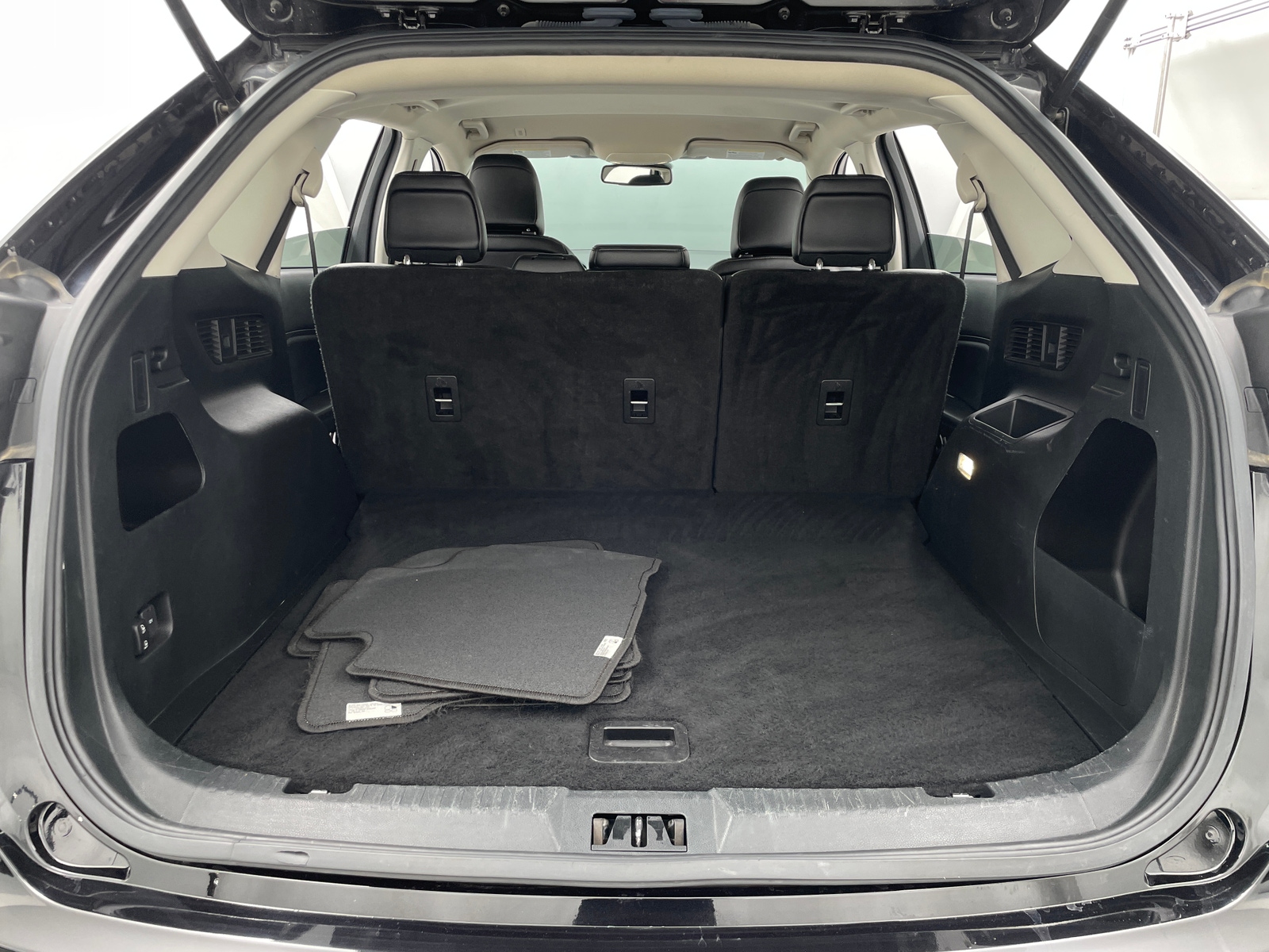 Thumbnail: 2022 Ford Edge - 6