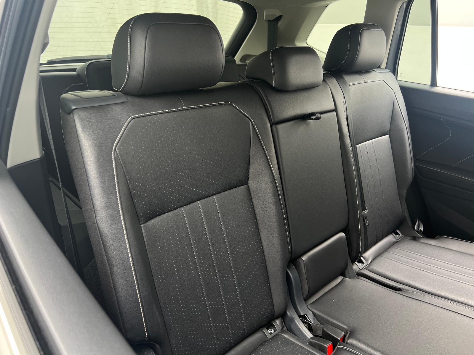 Thumbnail: 2024 Volkswagen Tiguan - 5