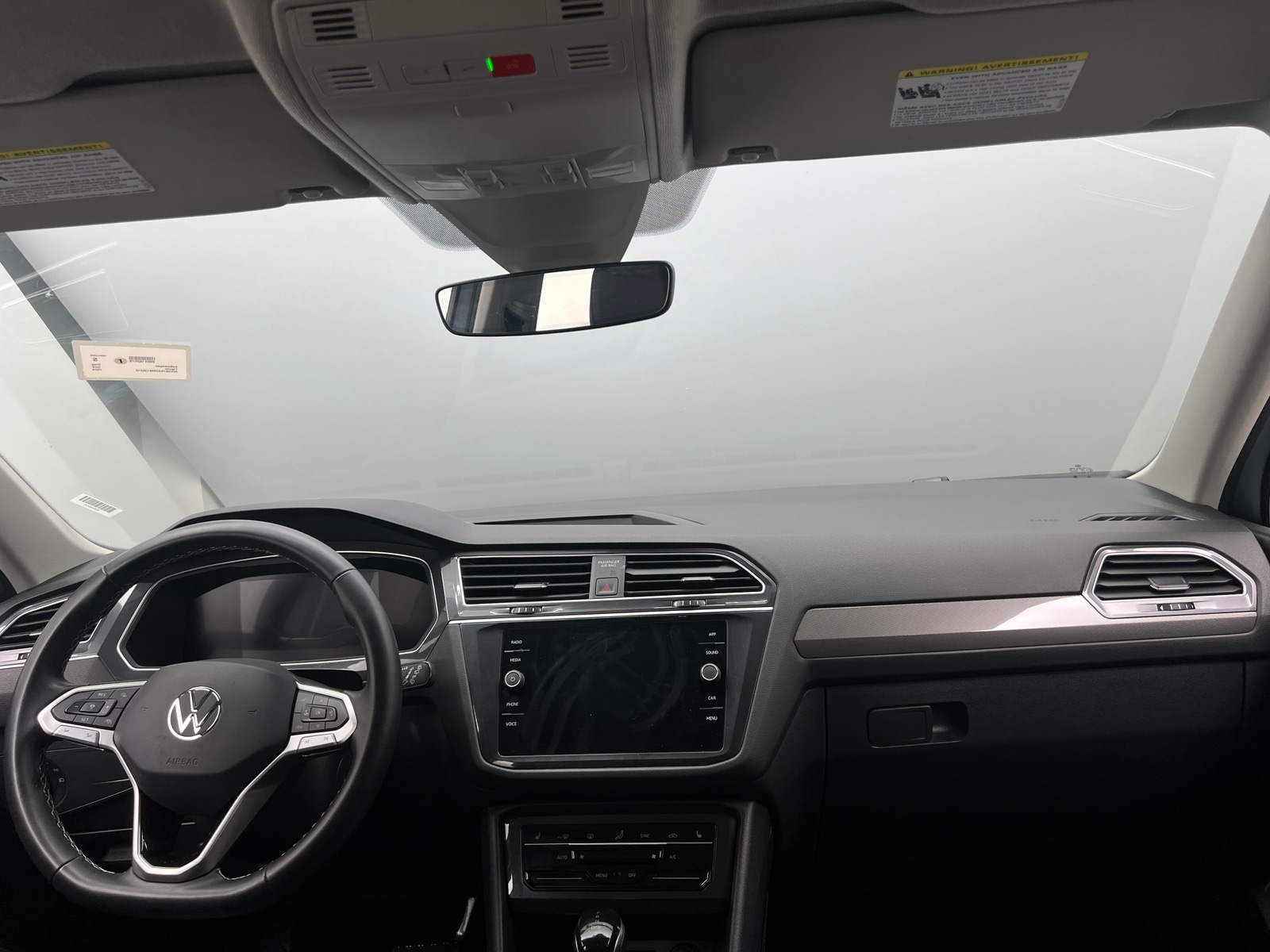 Thumbnail: 2024 Volkswagen Tiguan - 2