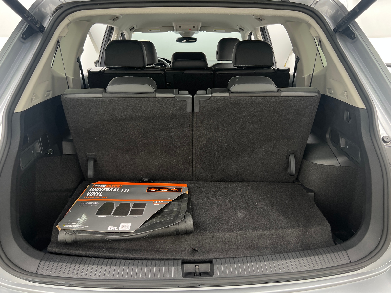 Thumbnail: 2024 Volkswagen Tiguan - 6