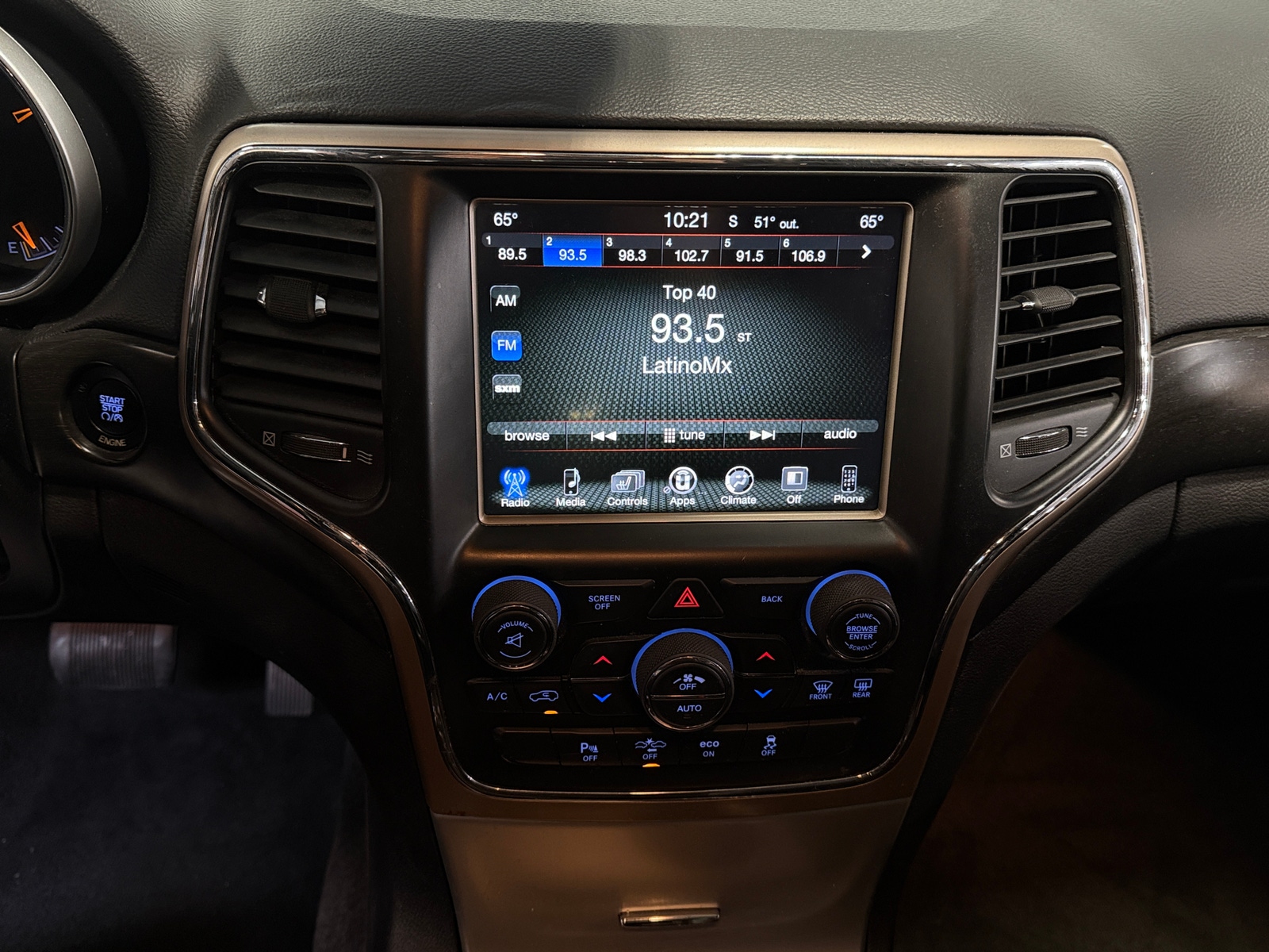 Thumbnail: 2015 Jeep Grand Cherokee - 3