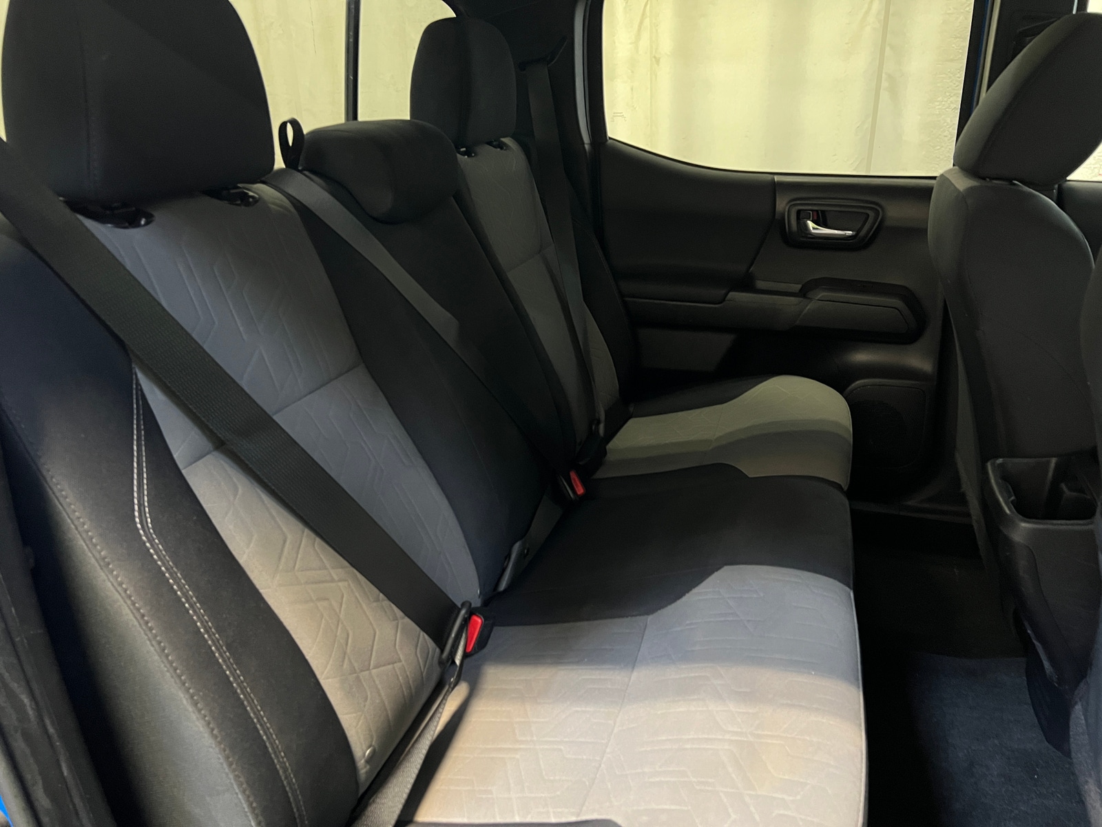 Thumbnail: 2020 Toyota Tacoma - 6