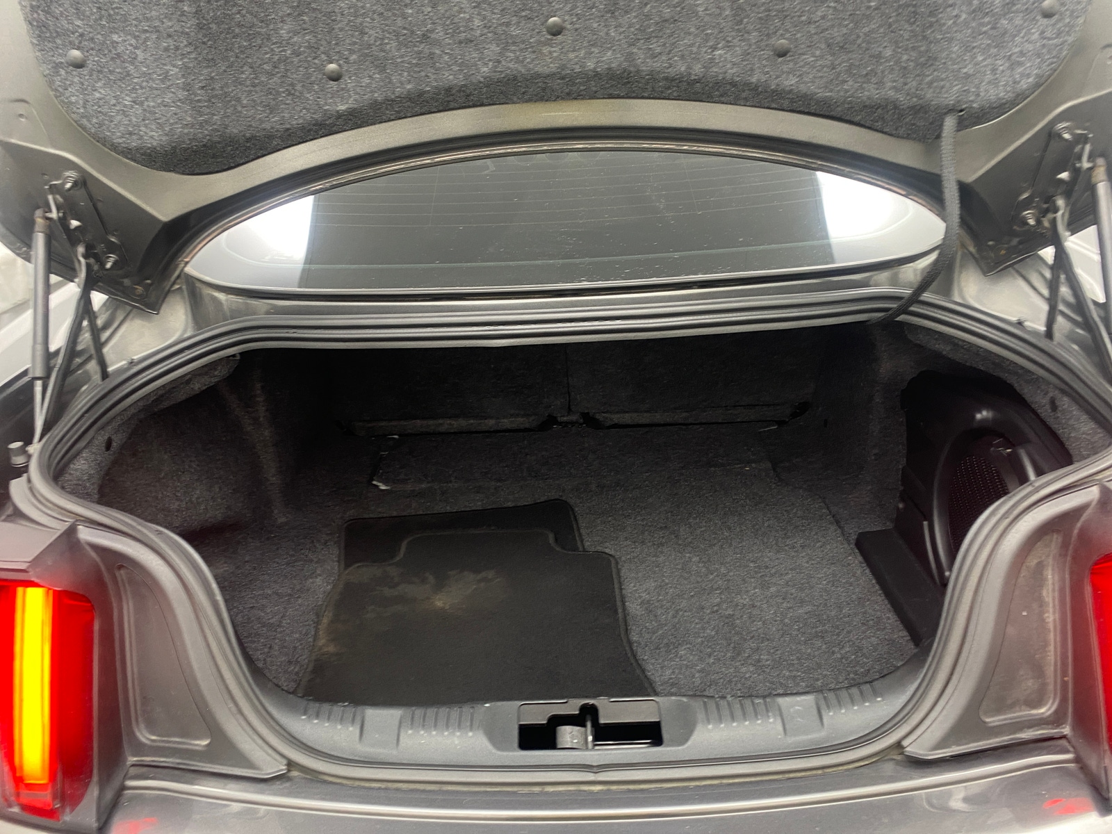 Thumbnail: 2015 Ford Mustang - 4