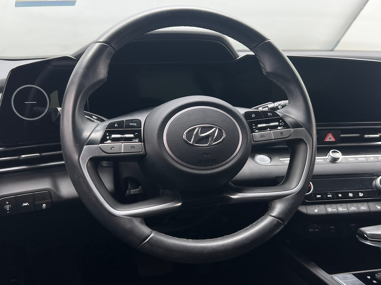 Thumbnail: 2023 Hyundai Elantra - 5