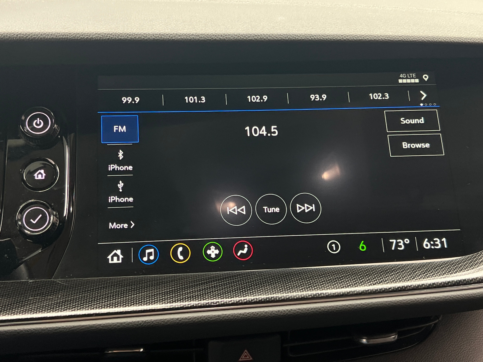 Thumbnail: 2022 Buick Envision - 3