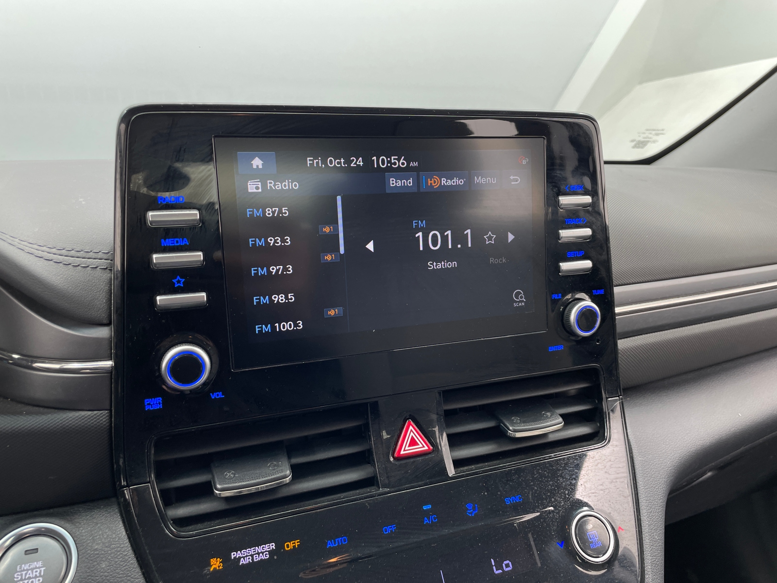 Thumbnail: 2022 Hyundai Ioniq - 4