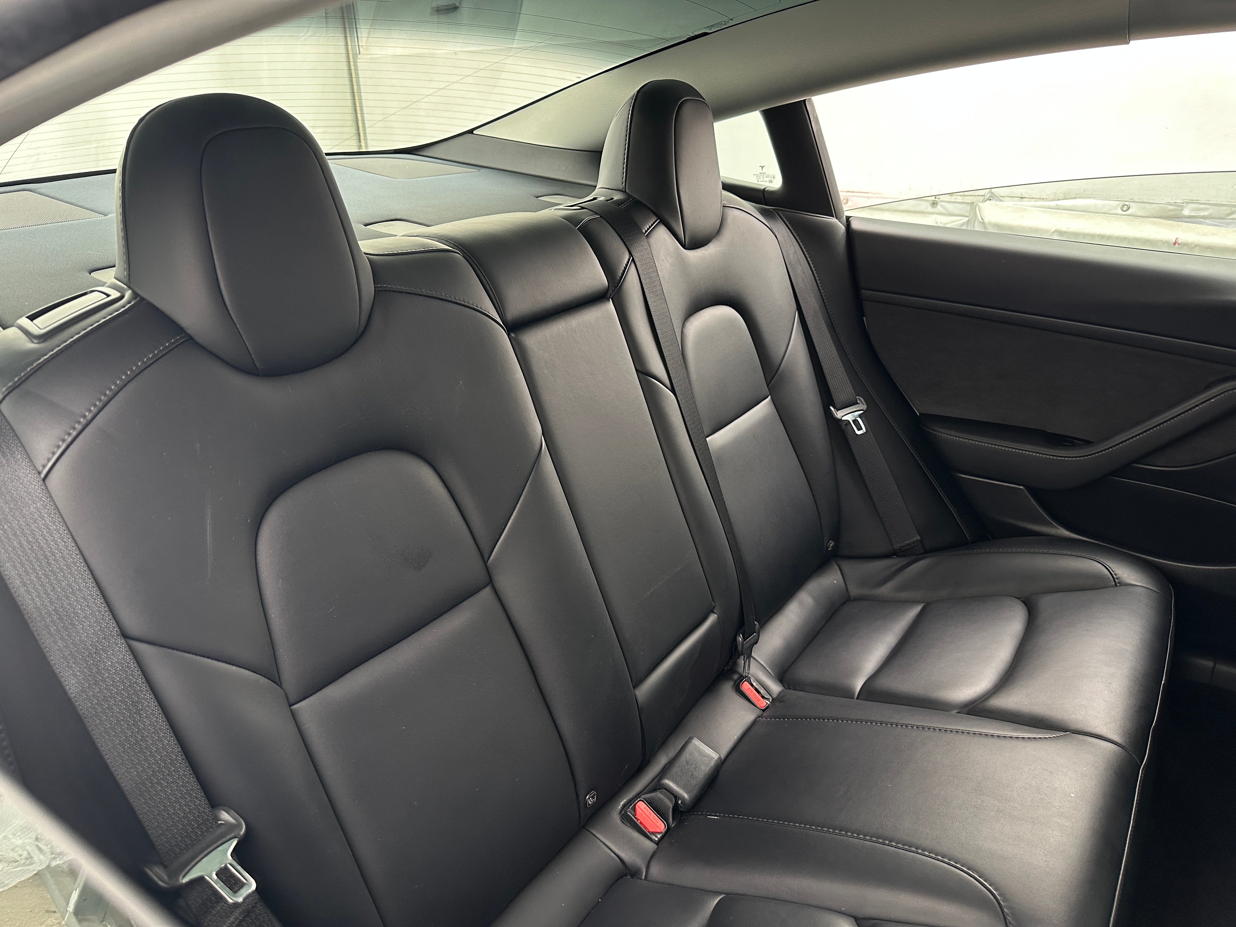 Used 2021 Tesla Model 3 Base with VIN 5YJ3E1EA2MF868093 for sale in Oak Creek, WI