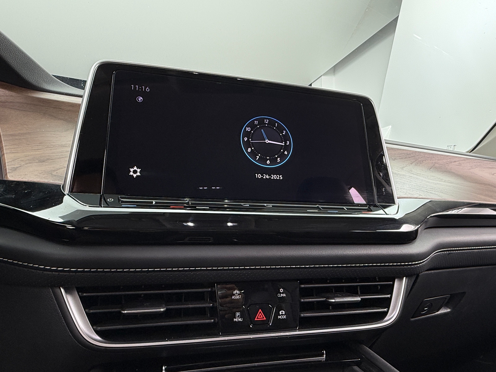 Thumbnail: 2025 Volkswagen Atlas - 3