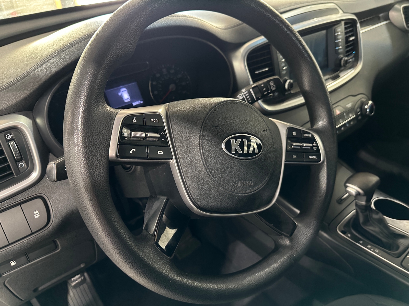 Thumbnail: 2020 Kia Sorento - 5