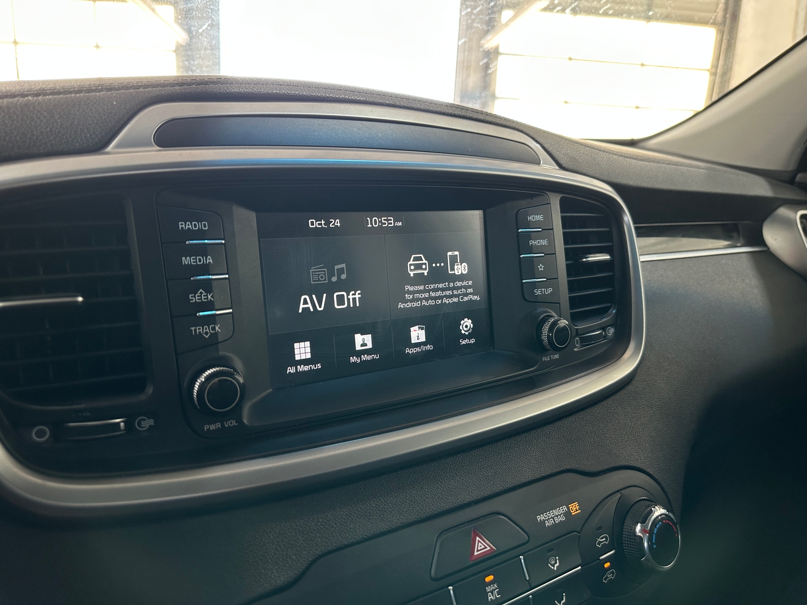 Thumbnail: 2020 Kia Sorento - 4