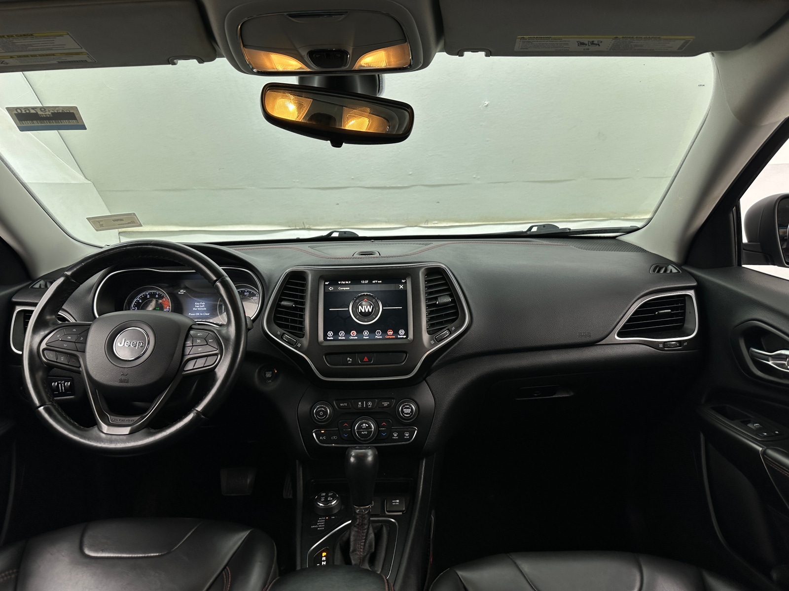 Thumbnail: 2019 Jeep Cherokee - 3