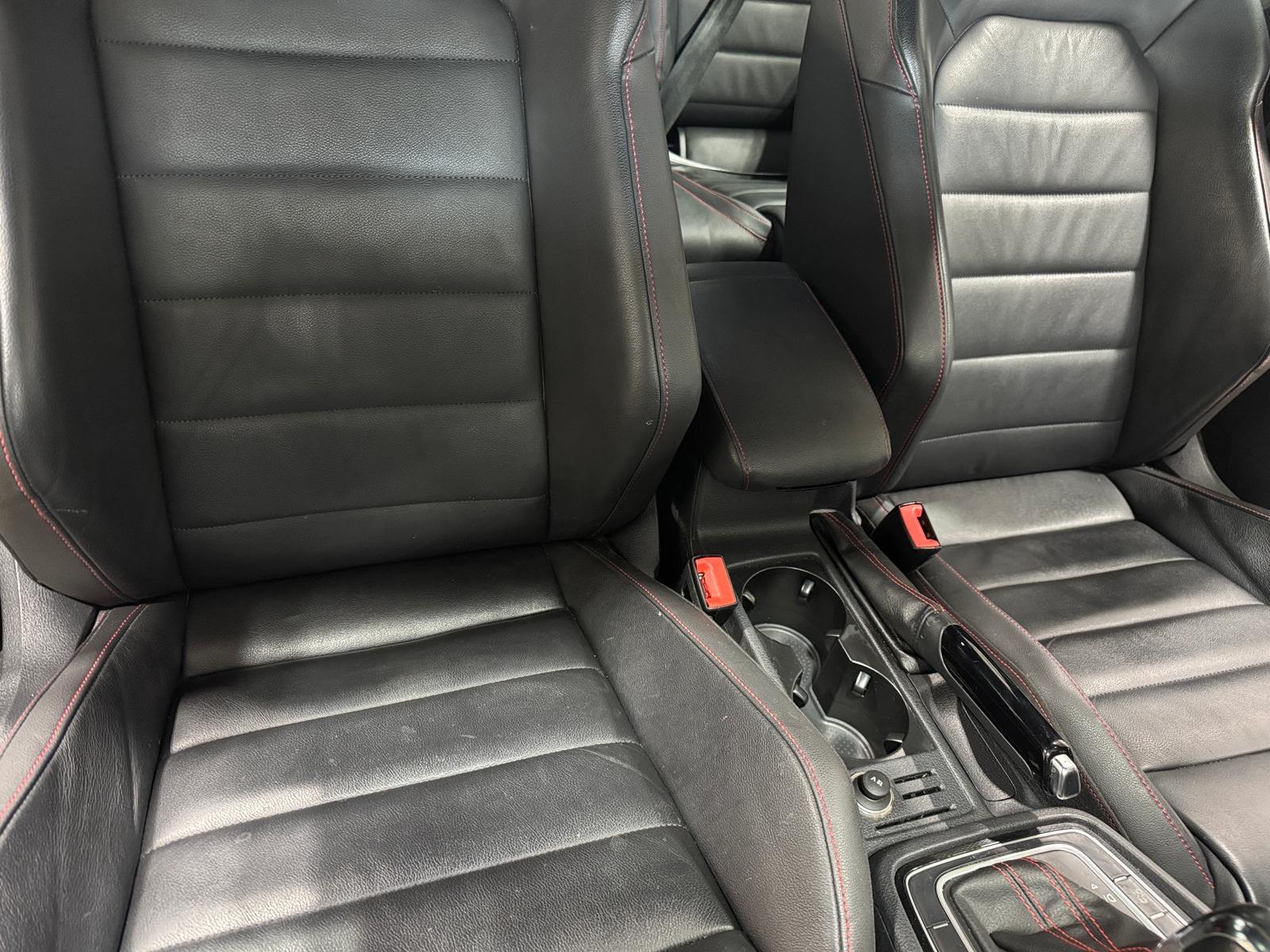 Thumbnail: 2015 Volkswagen Golf - 2