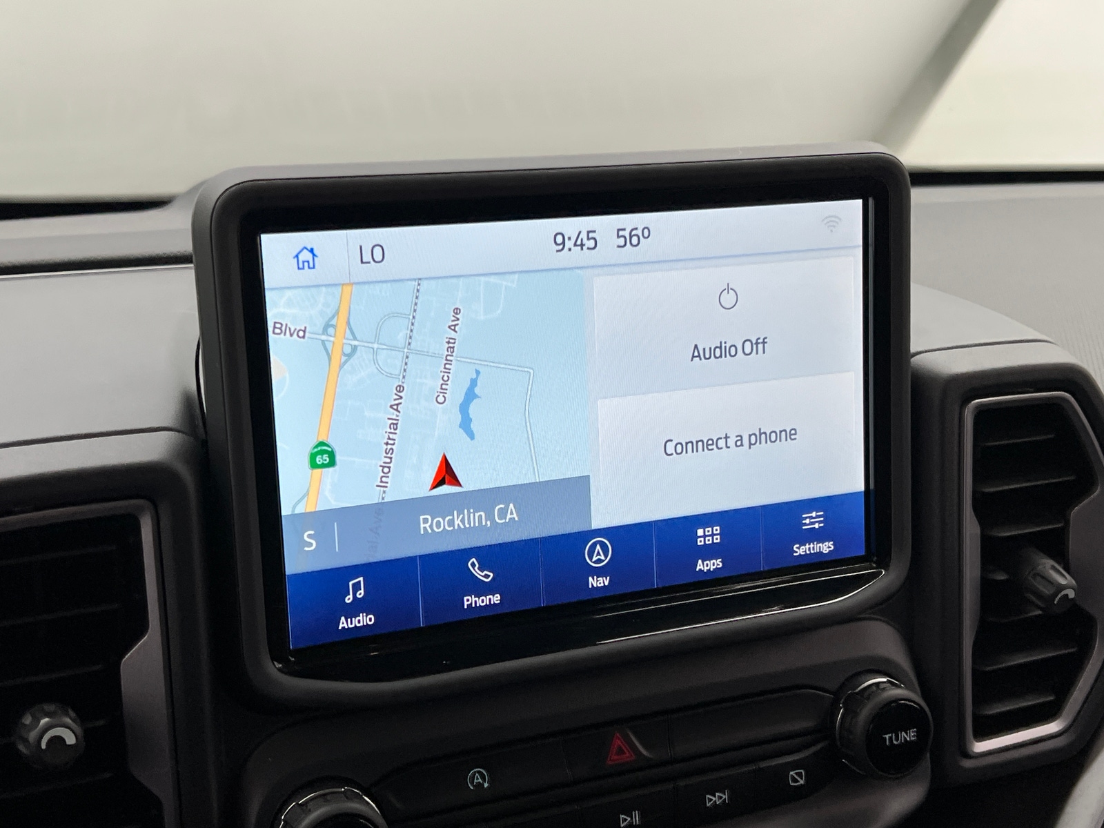 Thumbnail: 2022 Ford Bronco Sport - 4