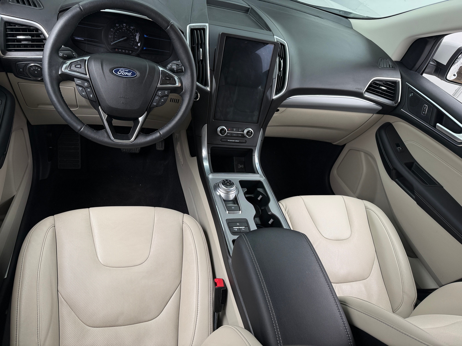 Thumbnail: 2021 Ford Edge - 2