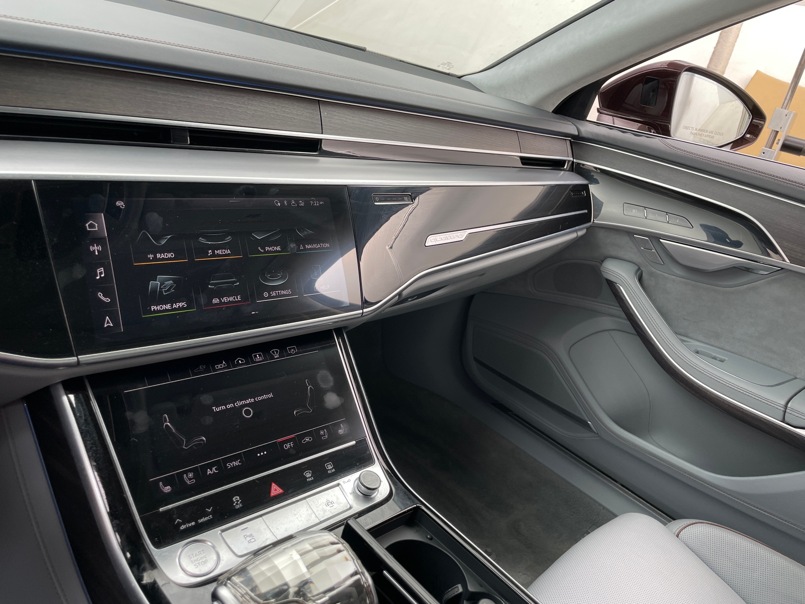 Thumbnail: 2020 Audi A8 - 3