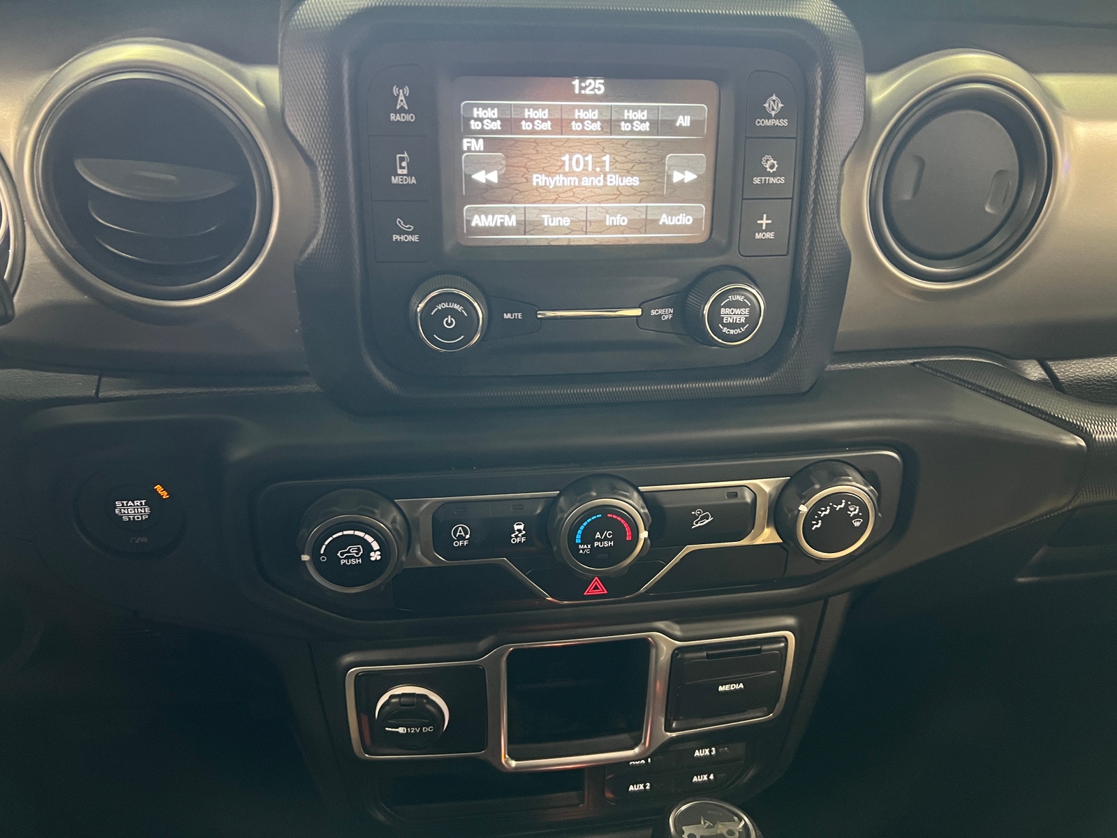 Thumbnail: 2018 Jeep Wrangler - 4