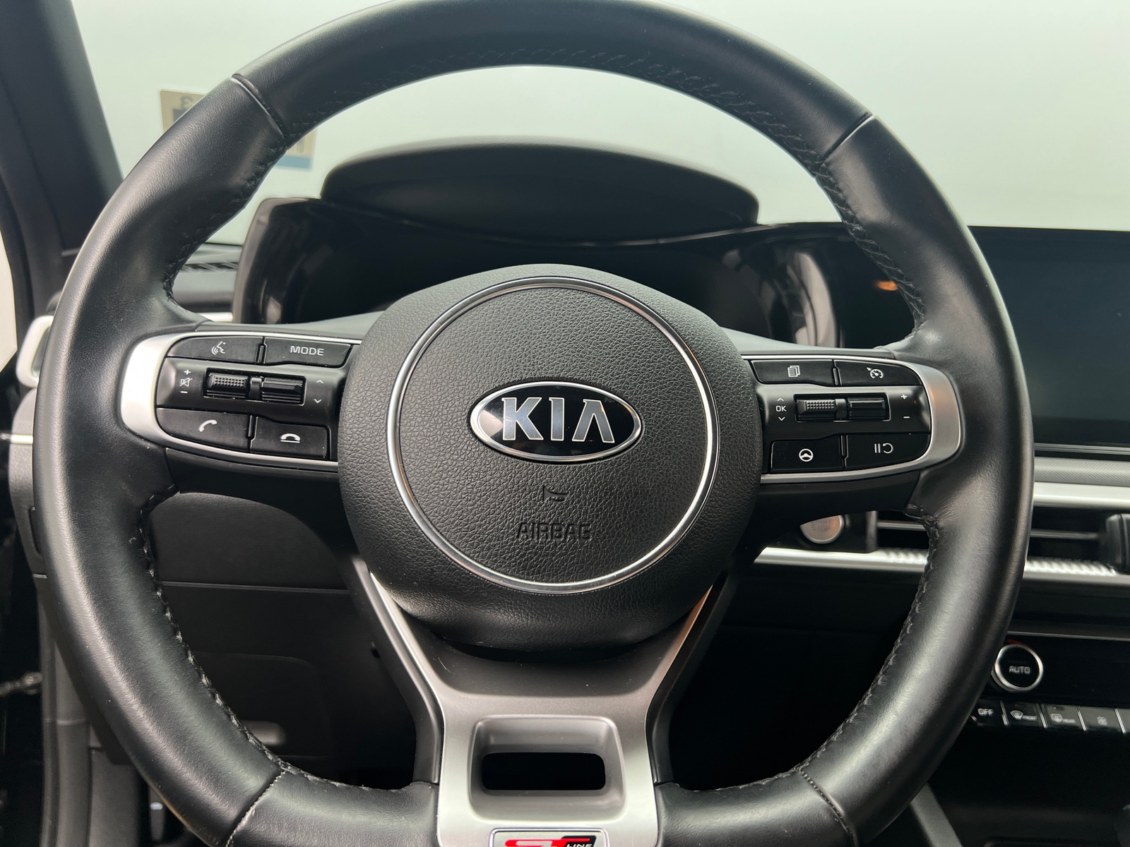 Thumbnail: 2021 Kia K5 - 4