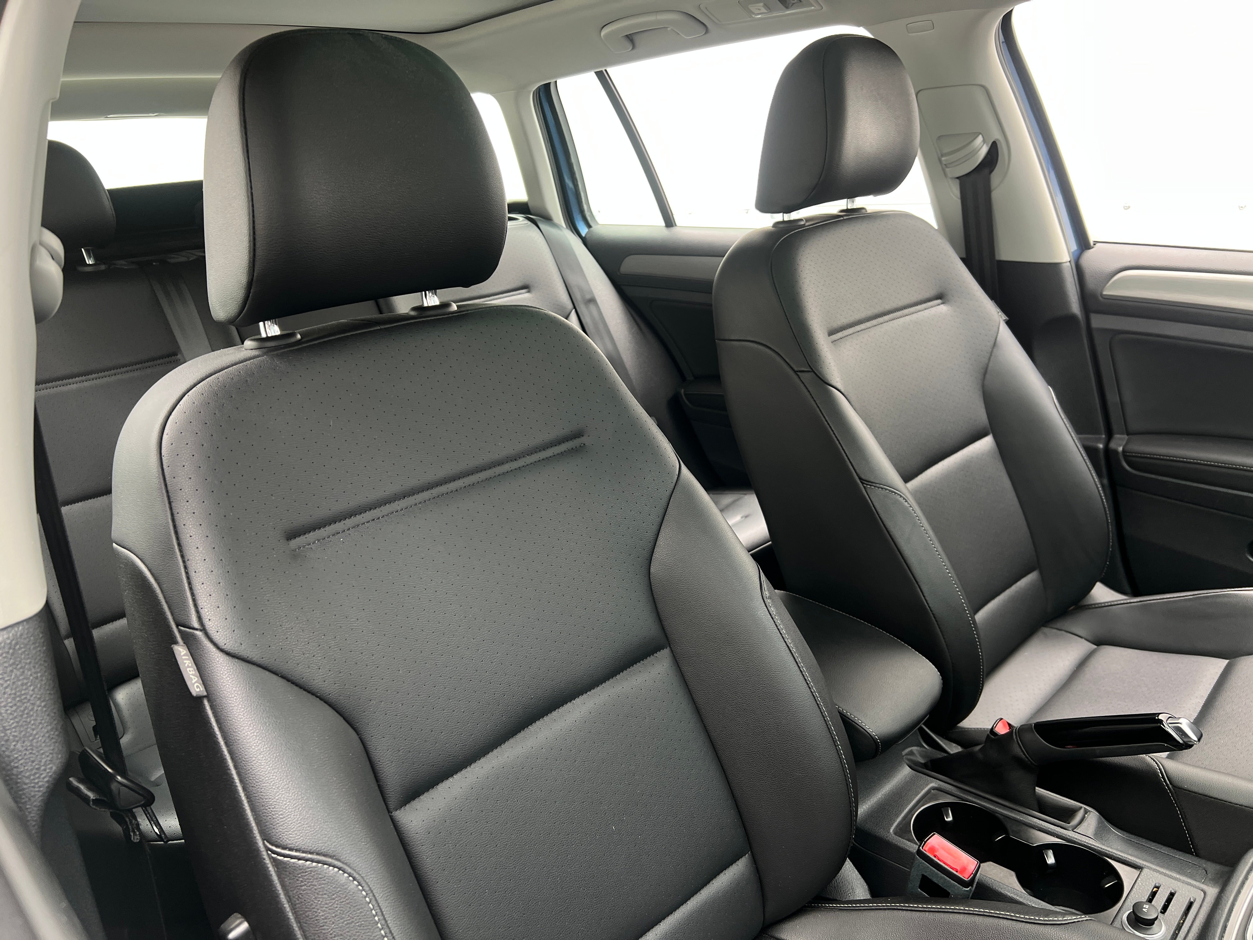 2016 Volkswagen Golf SportWagen