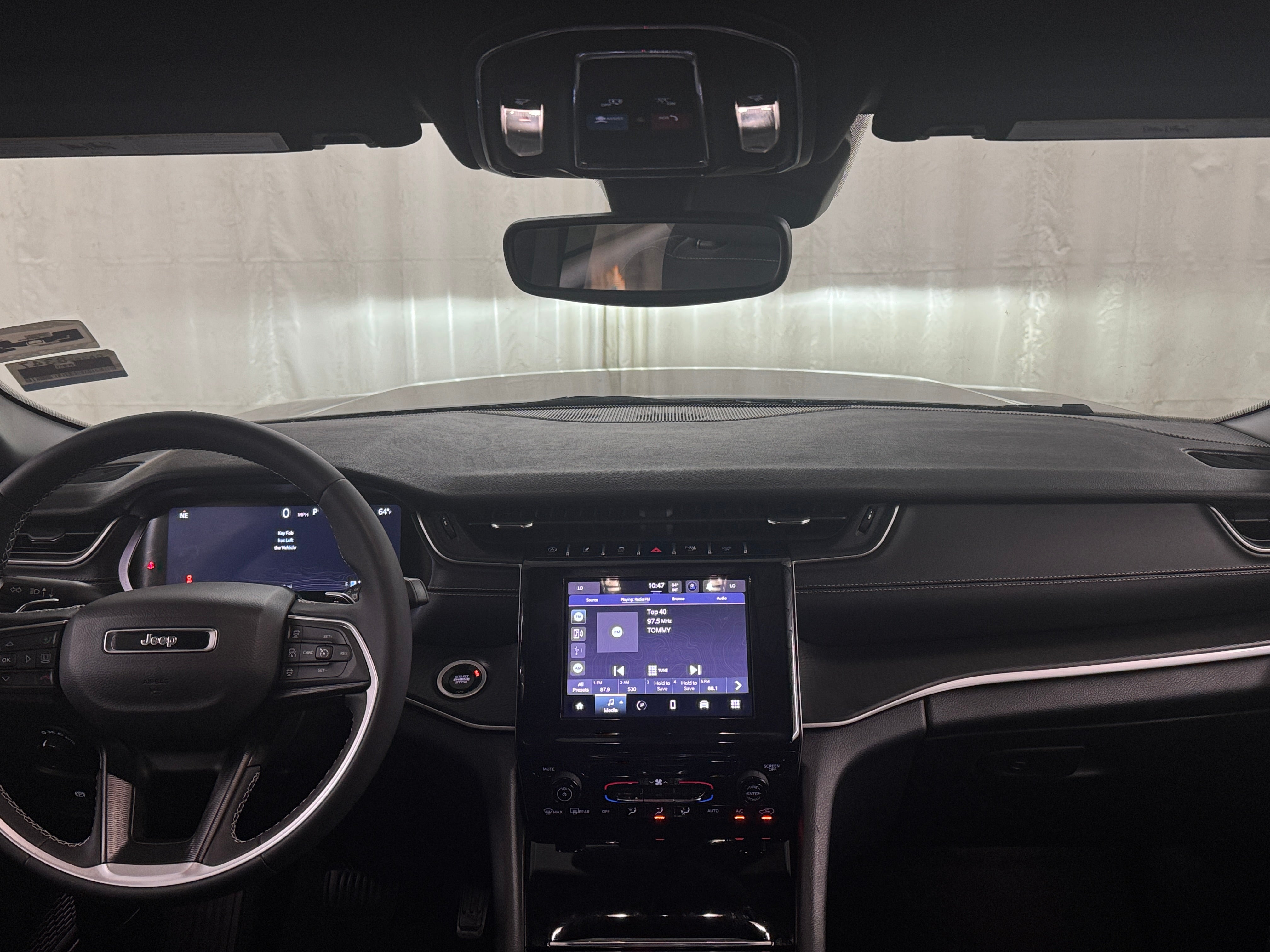 Image of 2024 Jeep Grand Cherokee Laredo