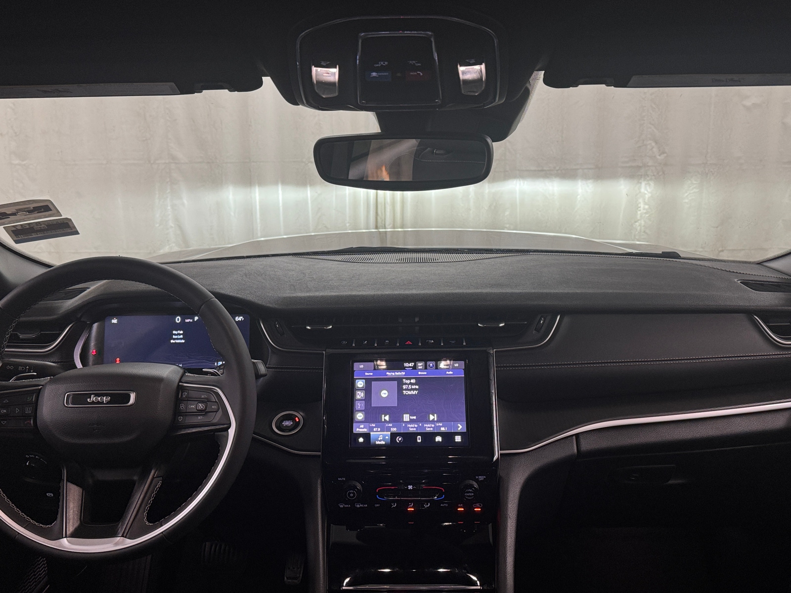 Thumbnail: 2024 Jeep Grand Cherokee - 3