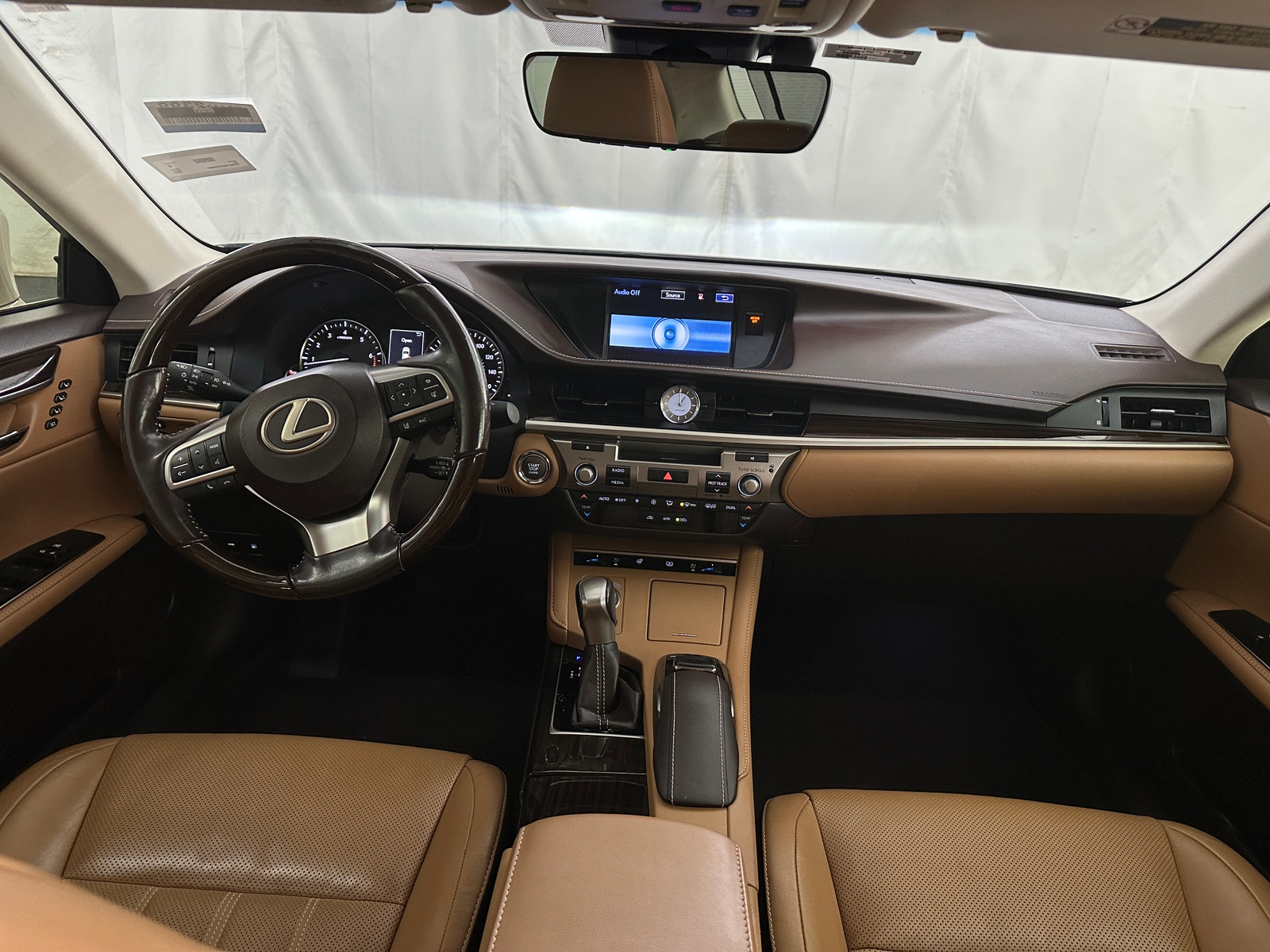 Thumbnail: 2016 Lexus ES - 2