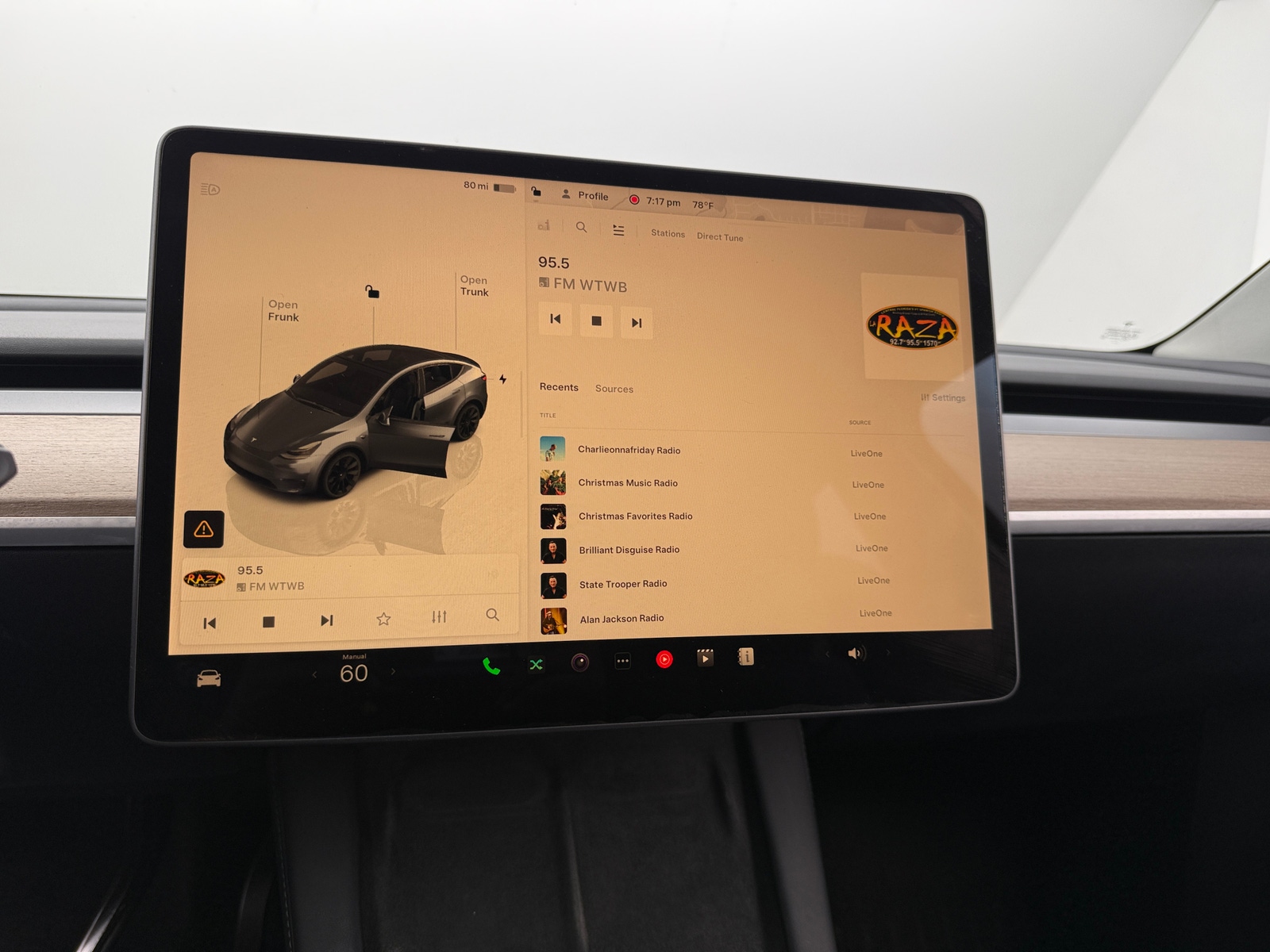 Thumbnail: 2023 Tesla Model Y - 3