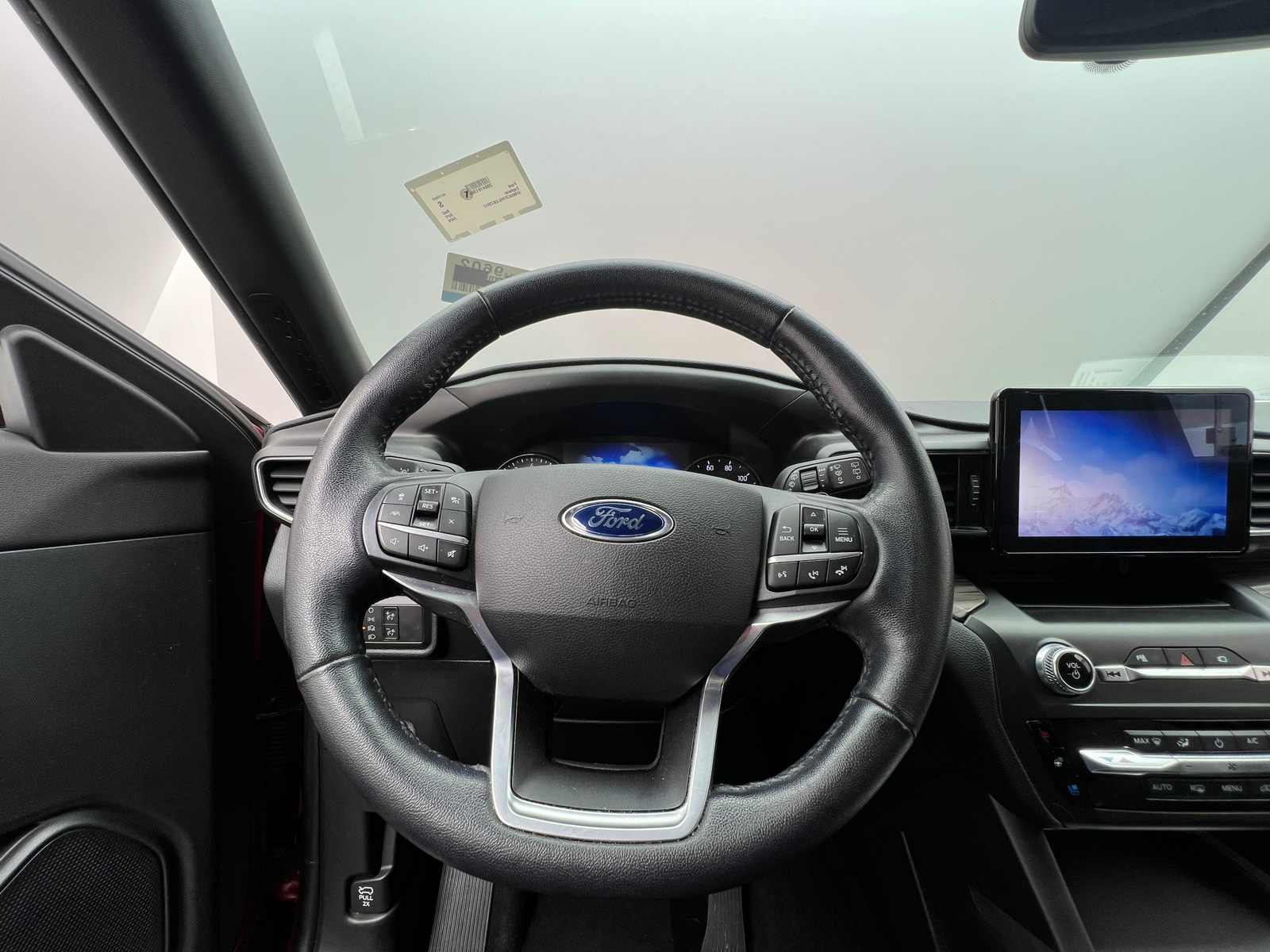 Thumbnail: 2020 Ford Explorer - 4