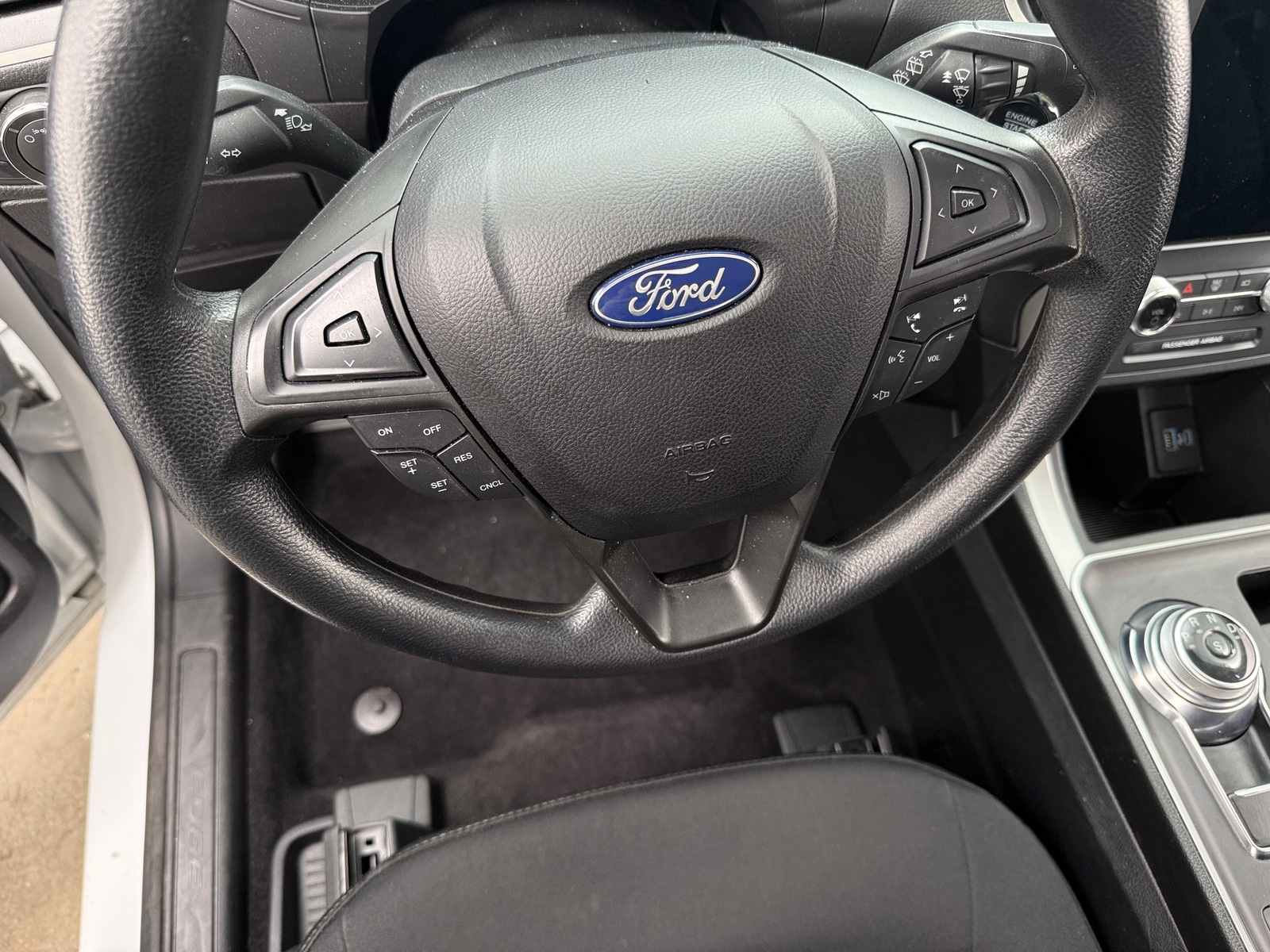 Thumbnail: 2022 Ford Edge - 5