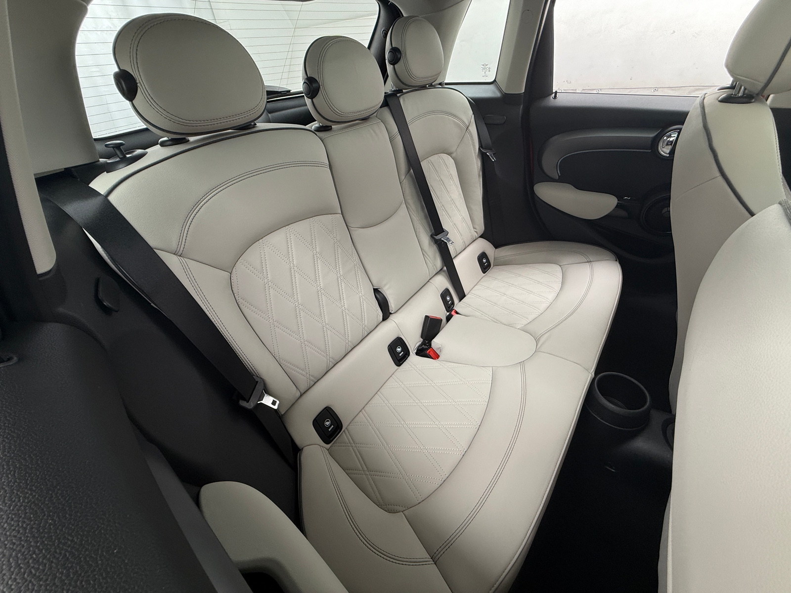 Thumbnail: 2024 MINI Cooper Hardtop - 5