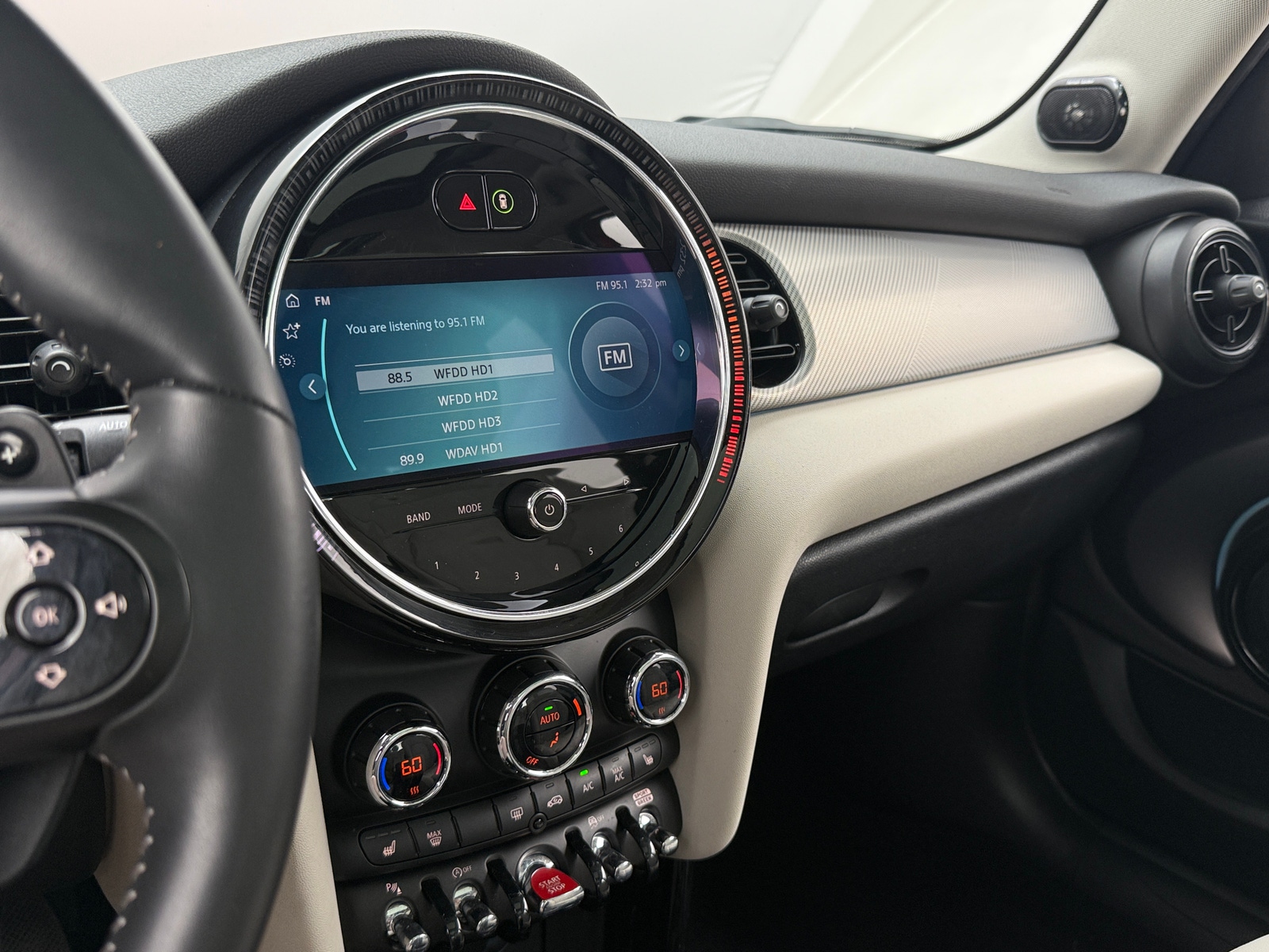 Thumbnail: 2024 MINI Cooper Hardtop - 3