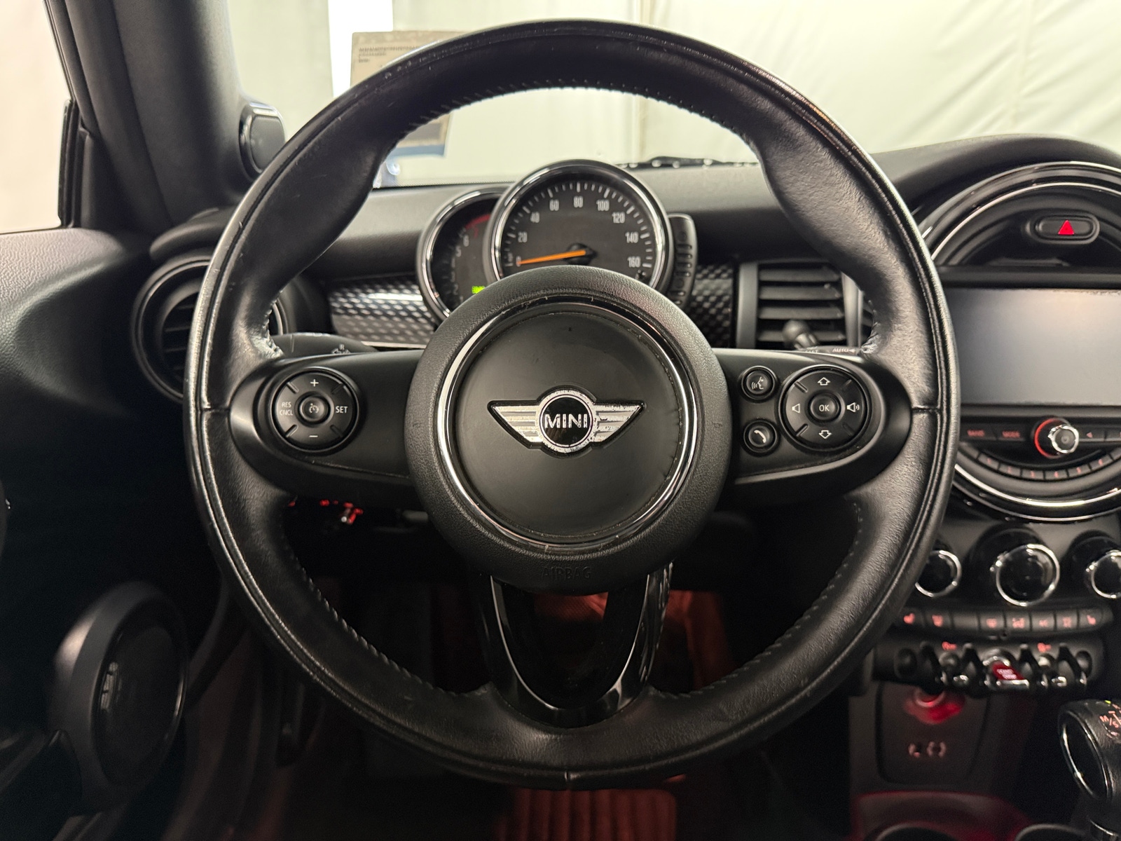 Thumbnail: 2017 MINI Cooper Convertible - 4