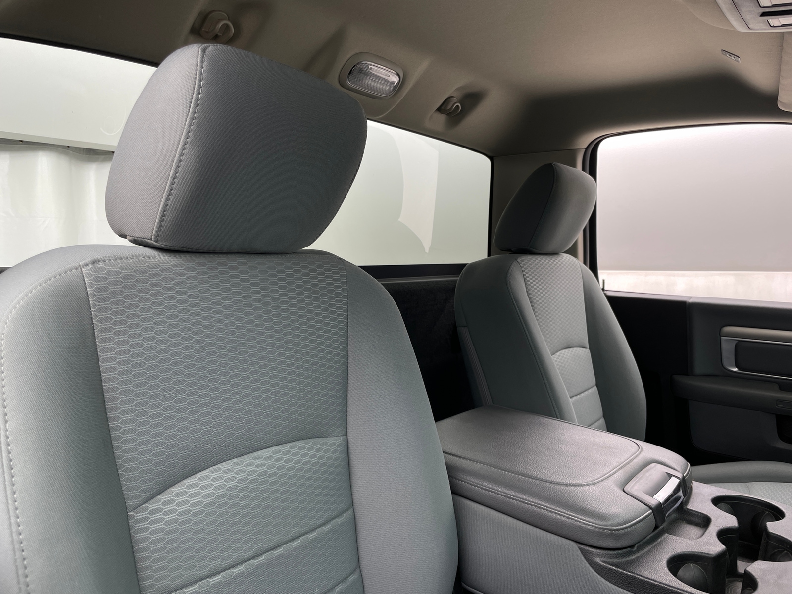 Thumbnail: 2019 RAM 1500 Classic - 2