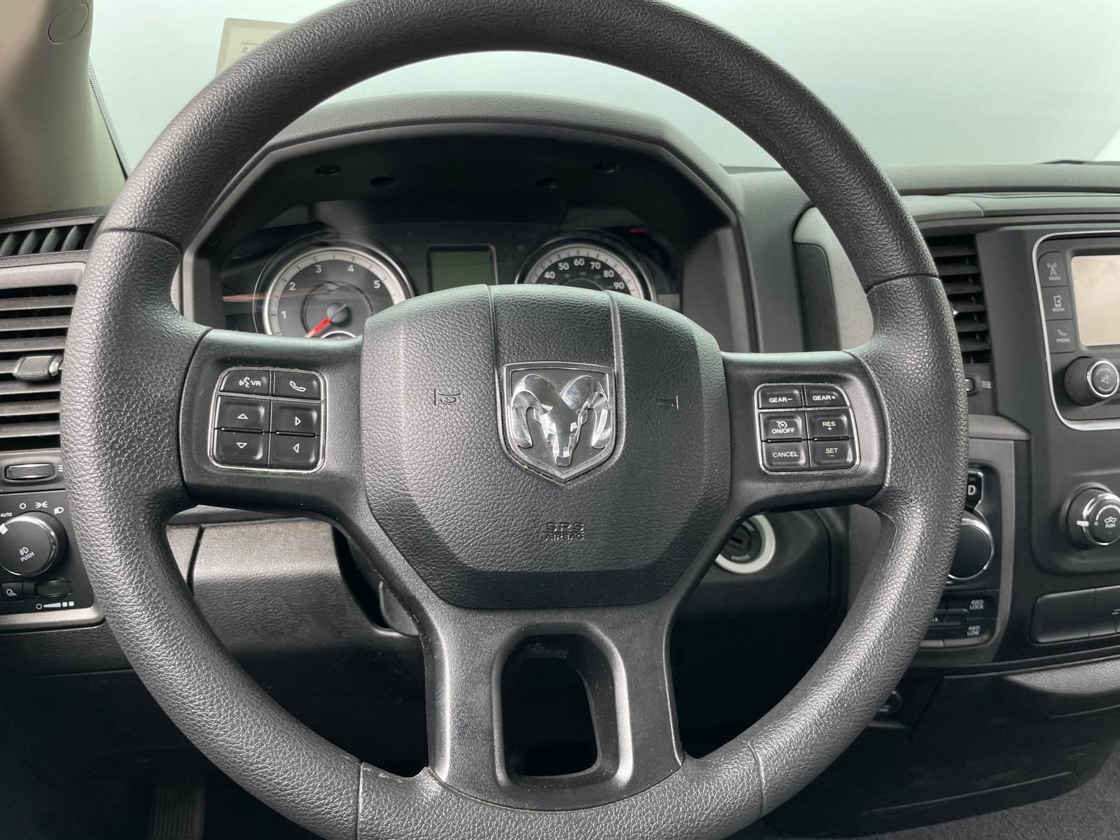 Thumbnail: 2019 RAM 1500 Classic - 4