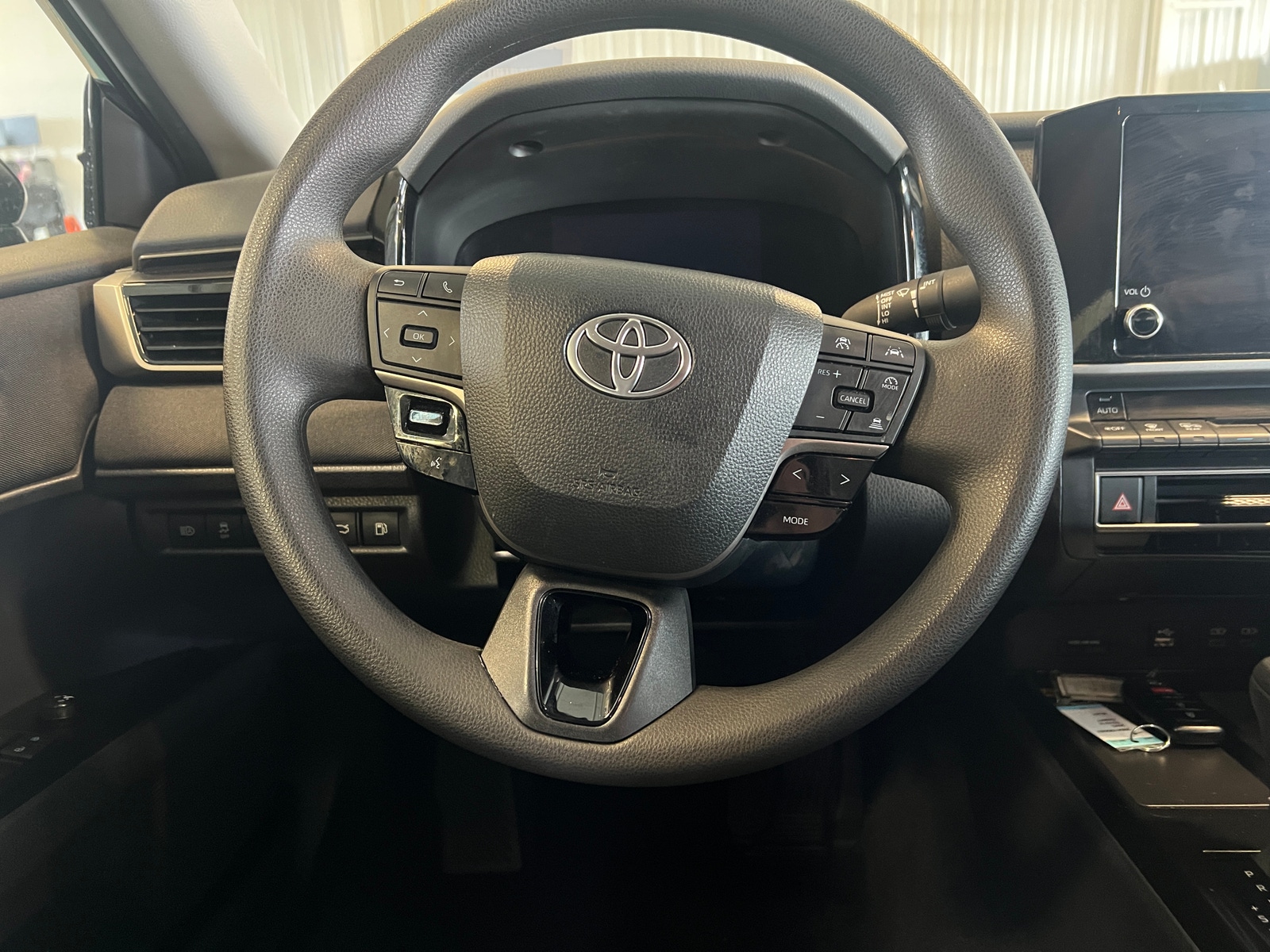 Thumbnail: 2025 Toyota Camry - 5