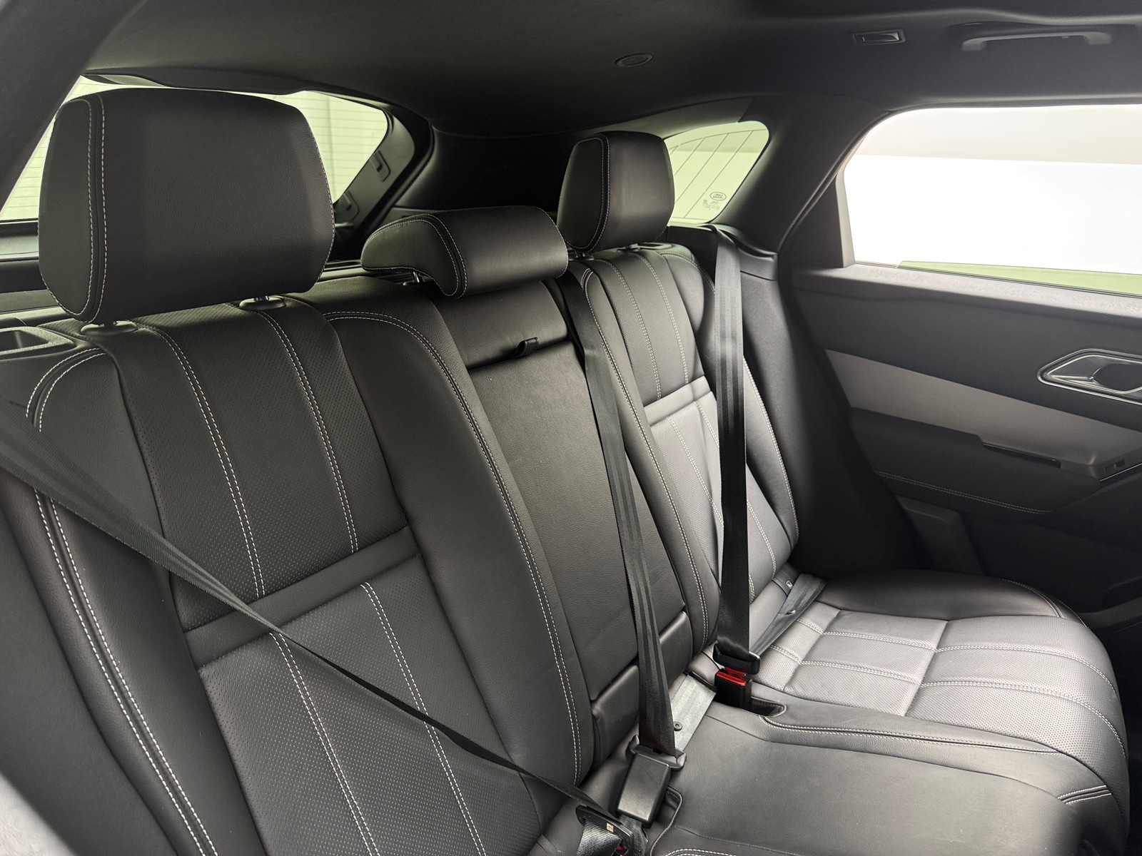 Thumbnail: 2023 Land Rover Range Rover Velar - 5