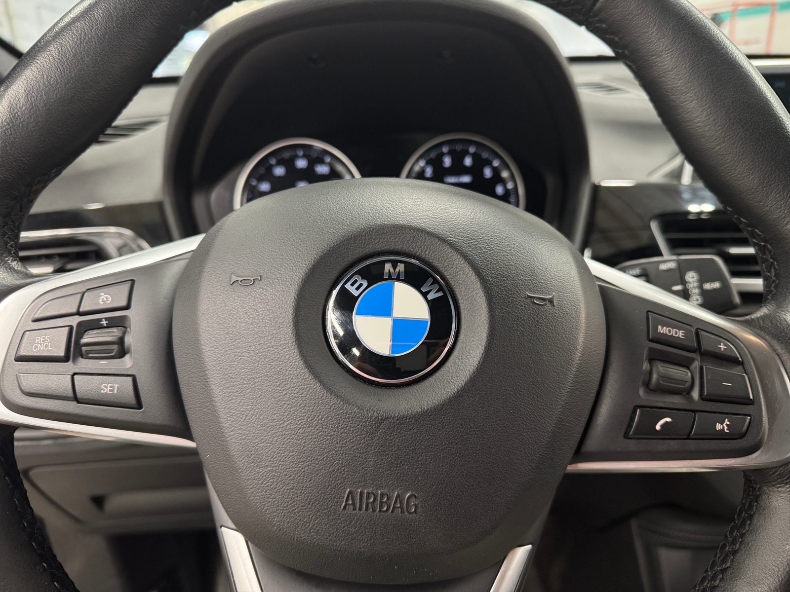 Thumbnail: 2018 BMW X1 - 4