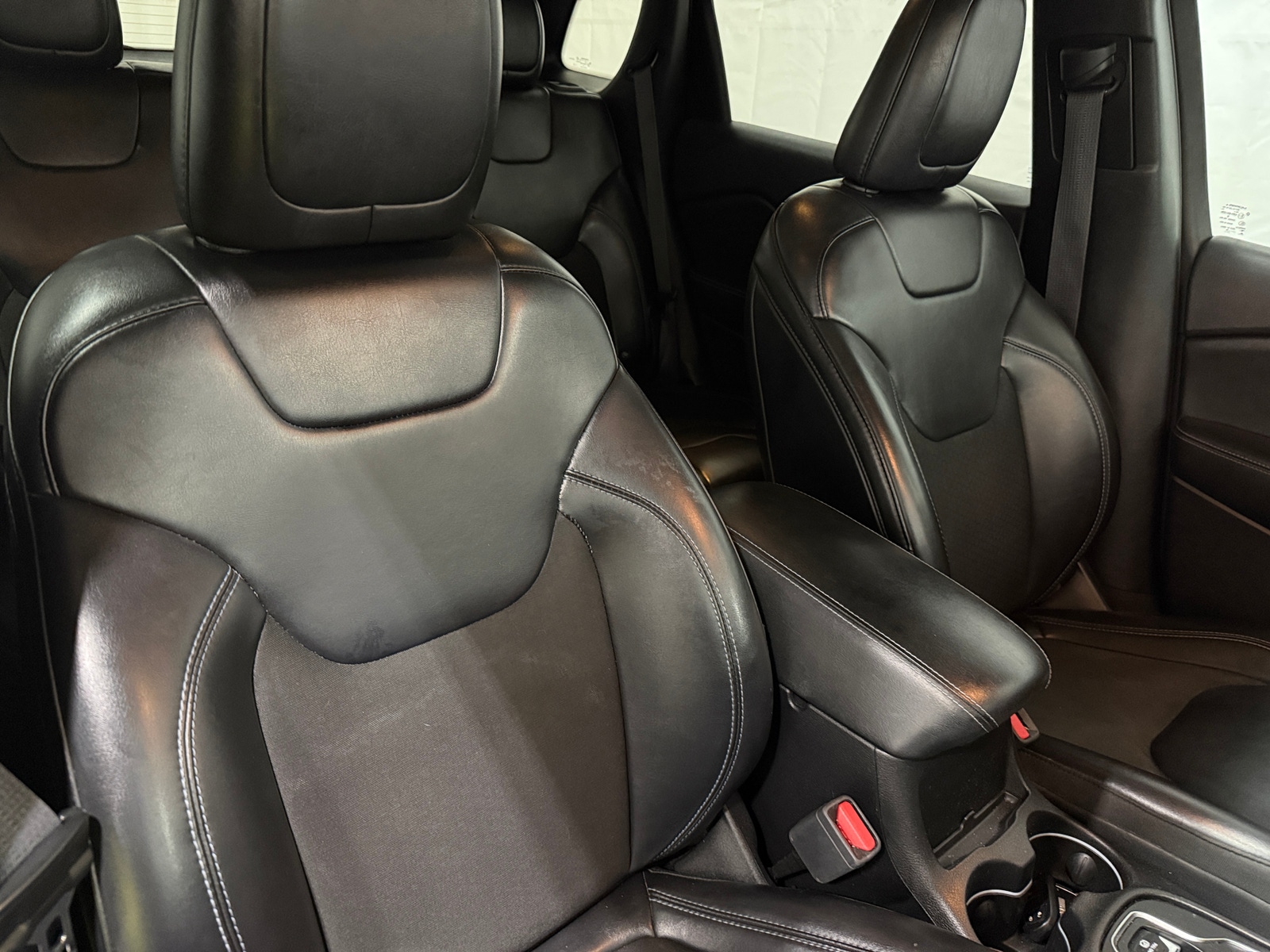 Thumbnail: 2019 Jeep Cherokee - 2