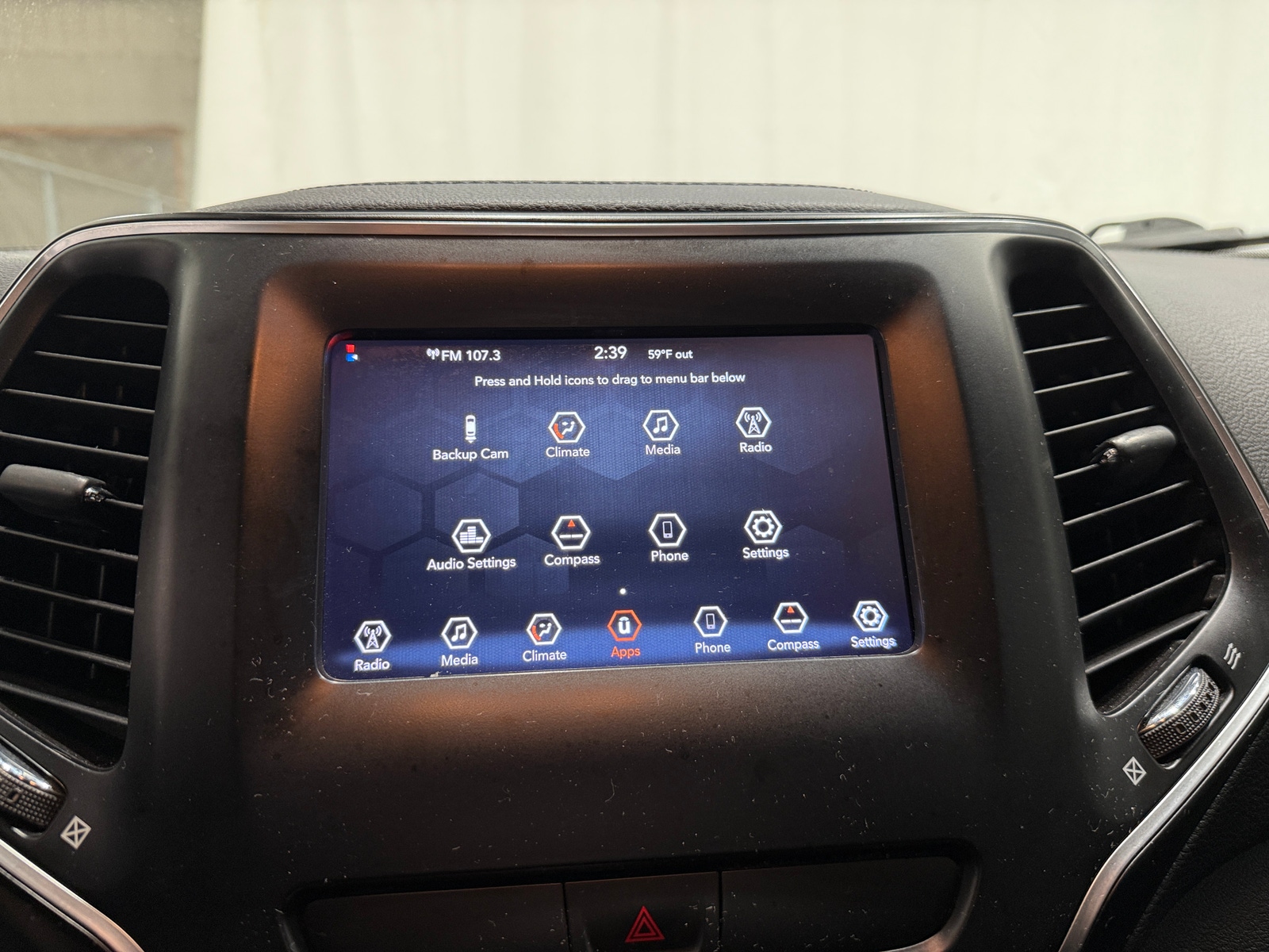 Thumbnail: 2019 Jeep Cherokee - 4