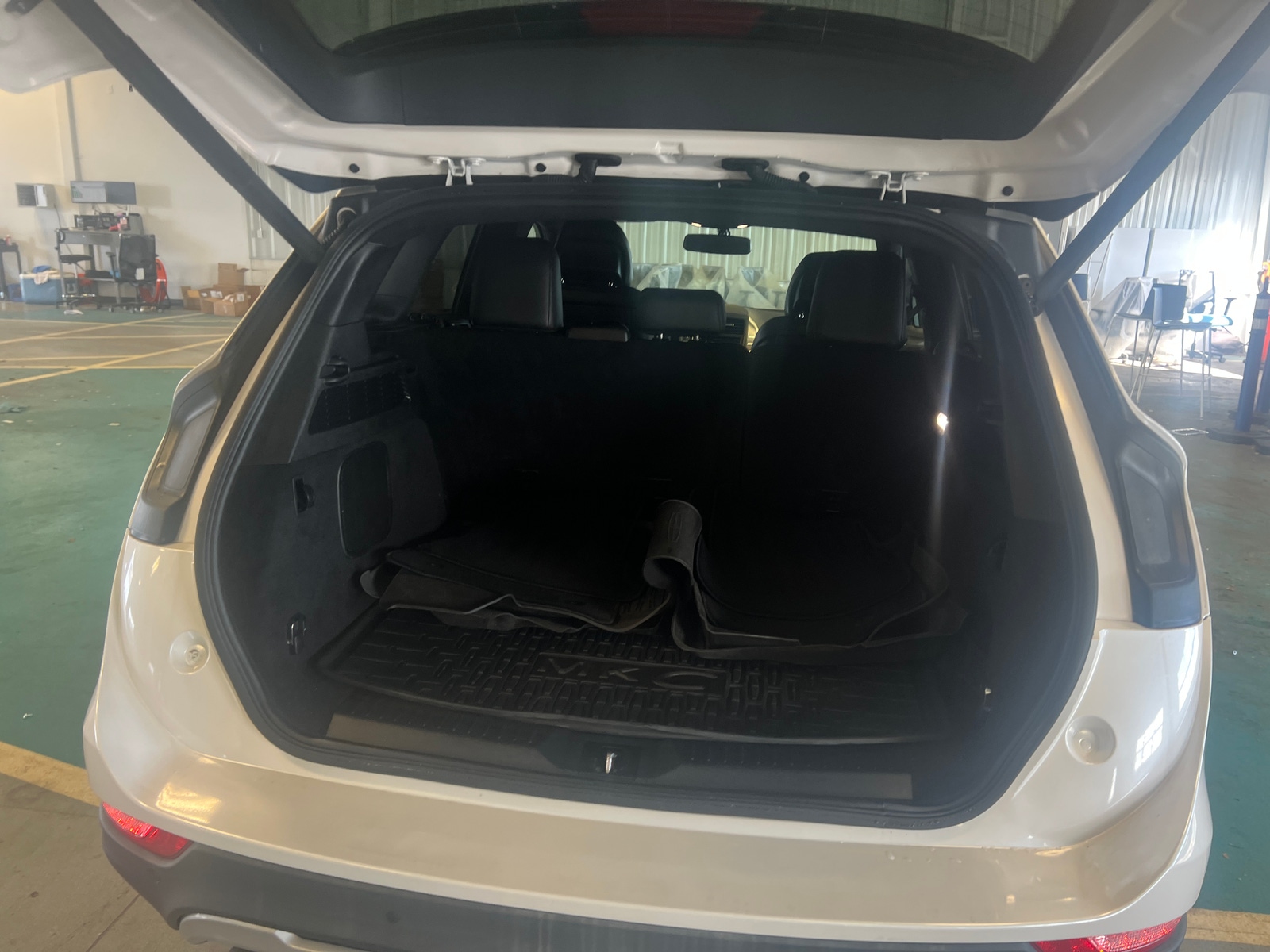 Thumbnail: 2019 Lincoln MKC - 6