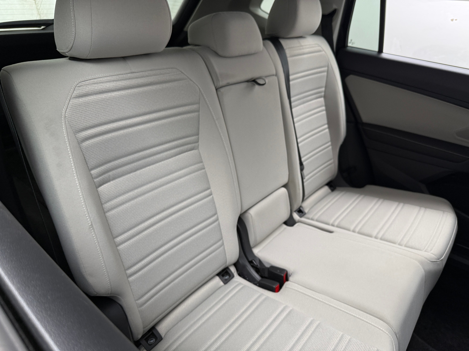 Thumbnail: 2024 Volkswagen Tiguan - 6